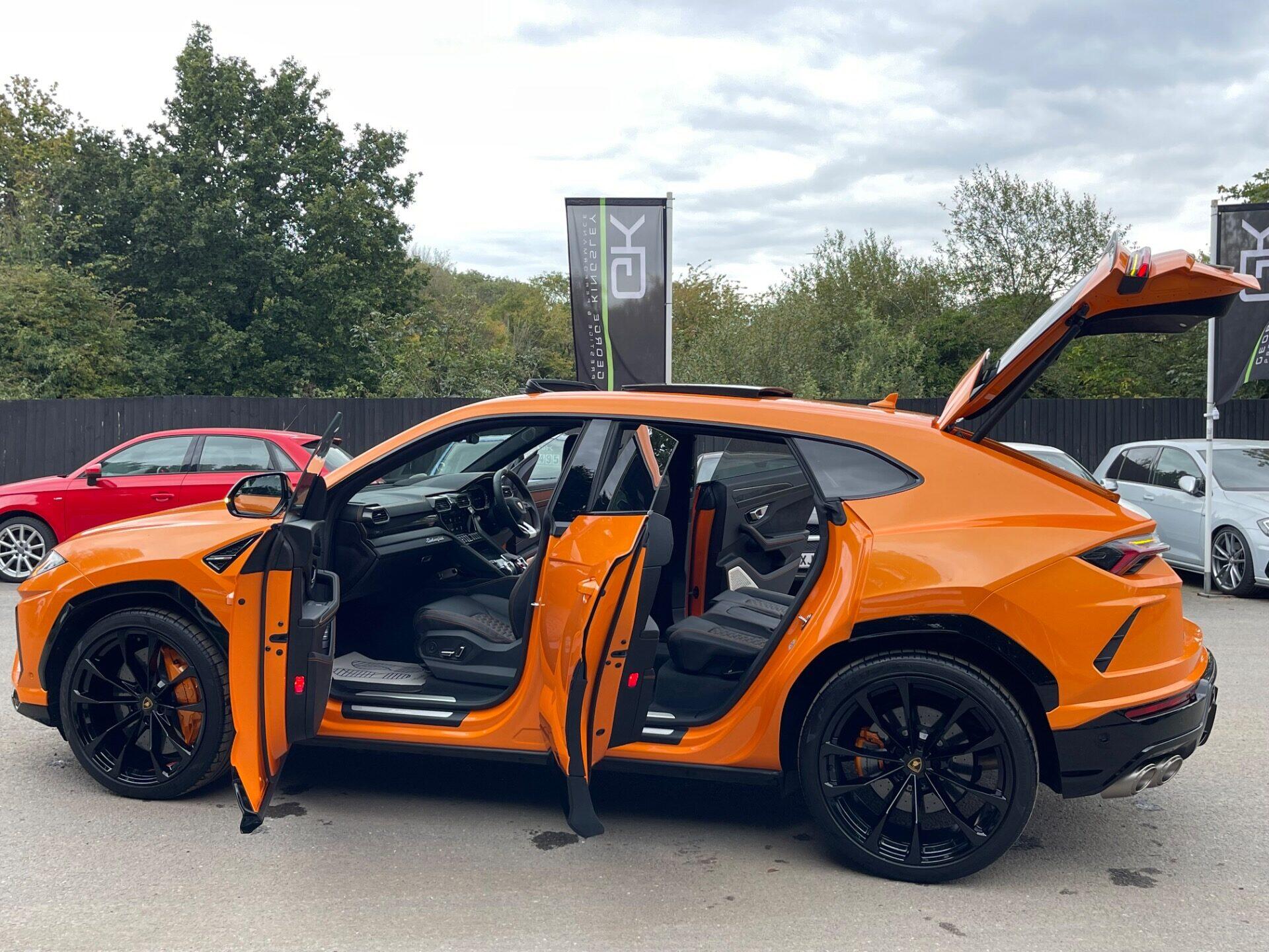 Lamborghini Urus view 21