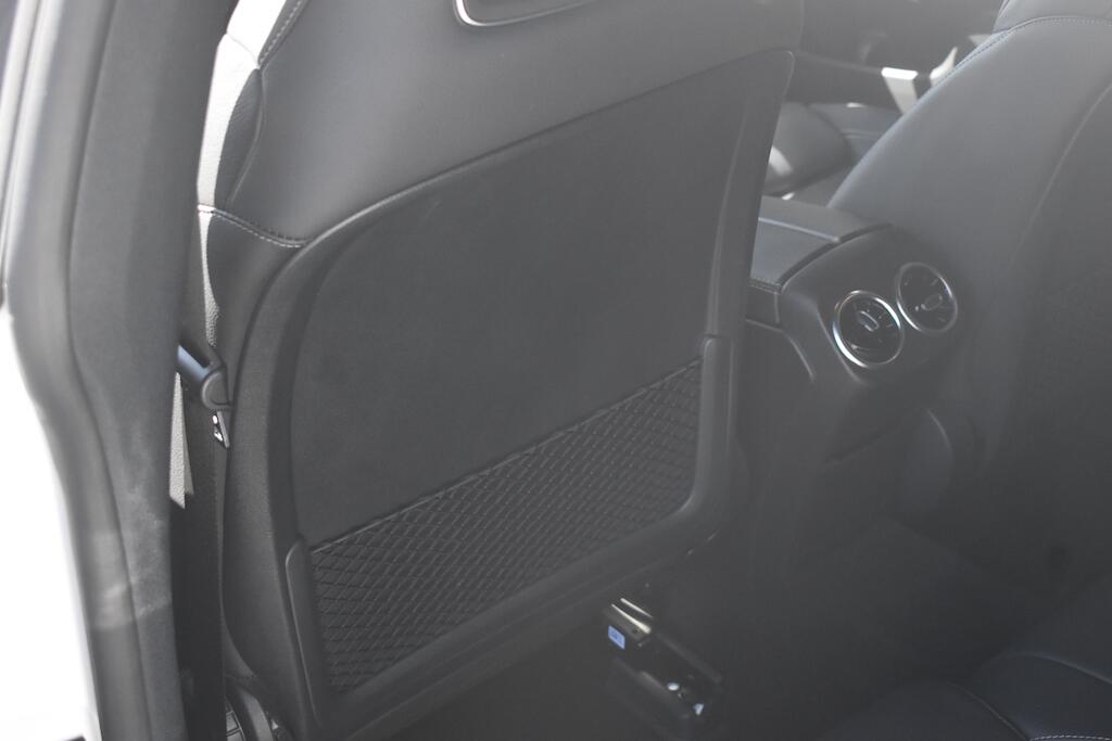 Mercedes-Benz Cla view 42