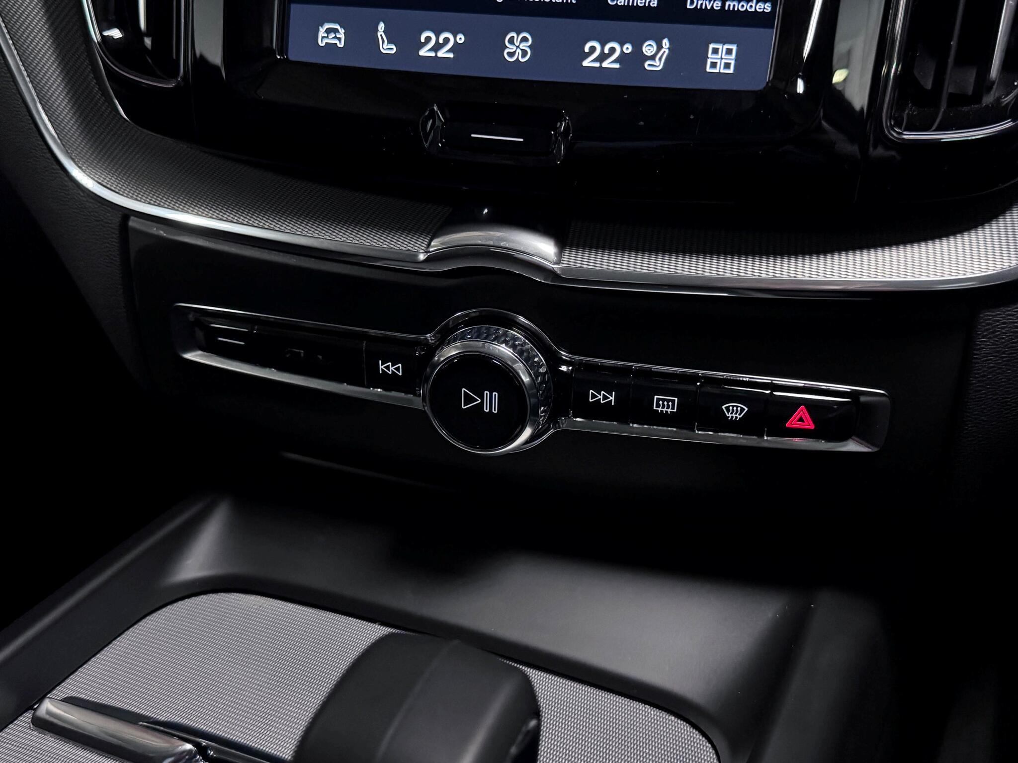 Volvo XC60 view 32