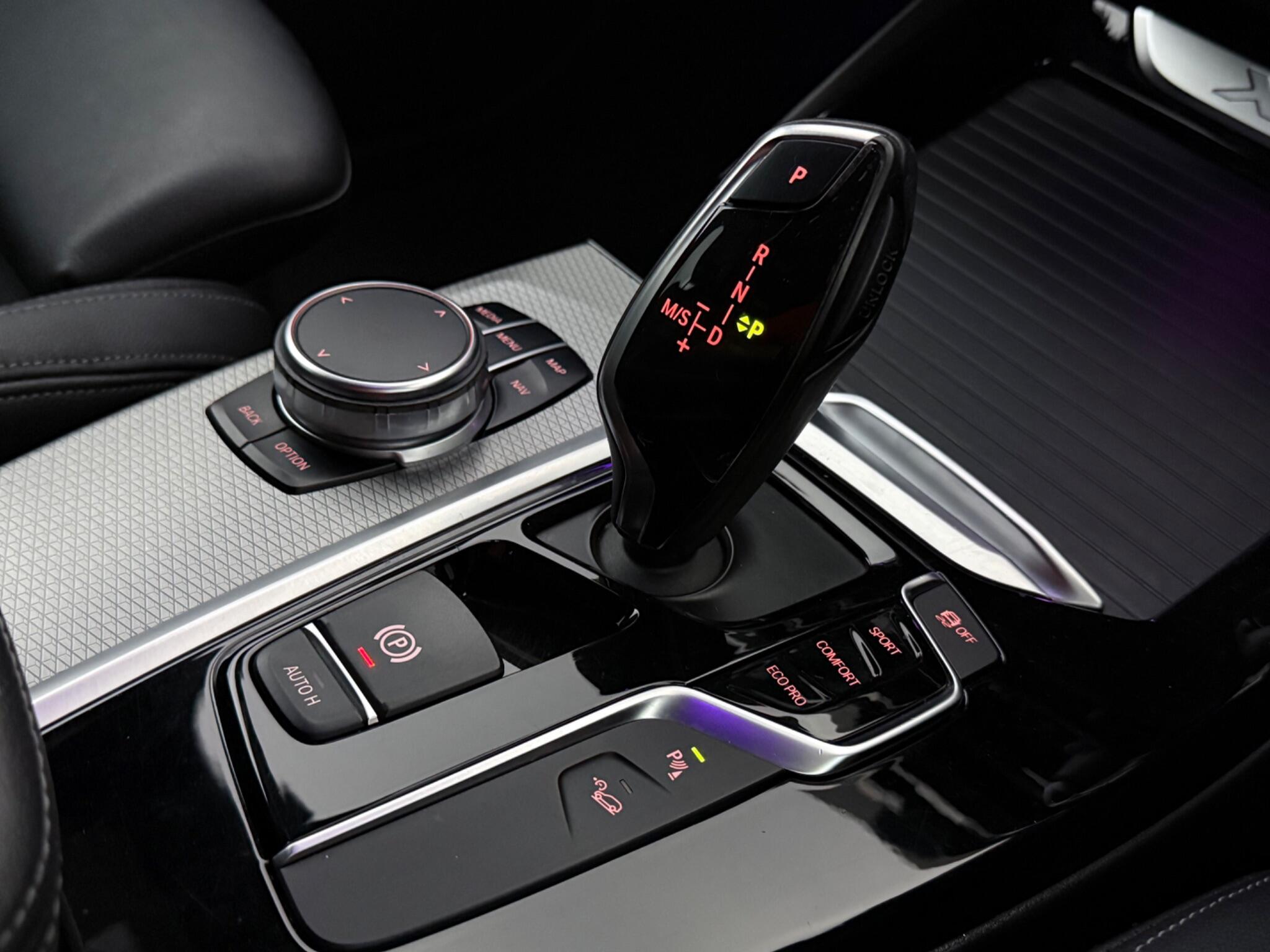 BMW X3 view 21