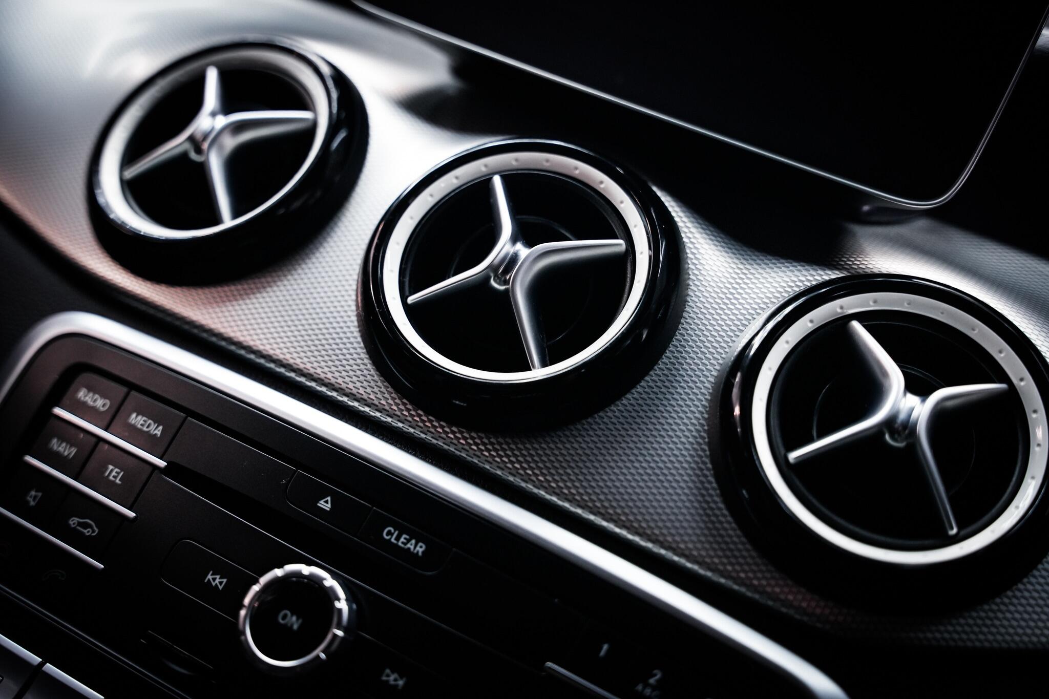 Mercedes-Benz Gla view 40