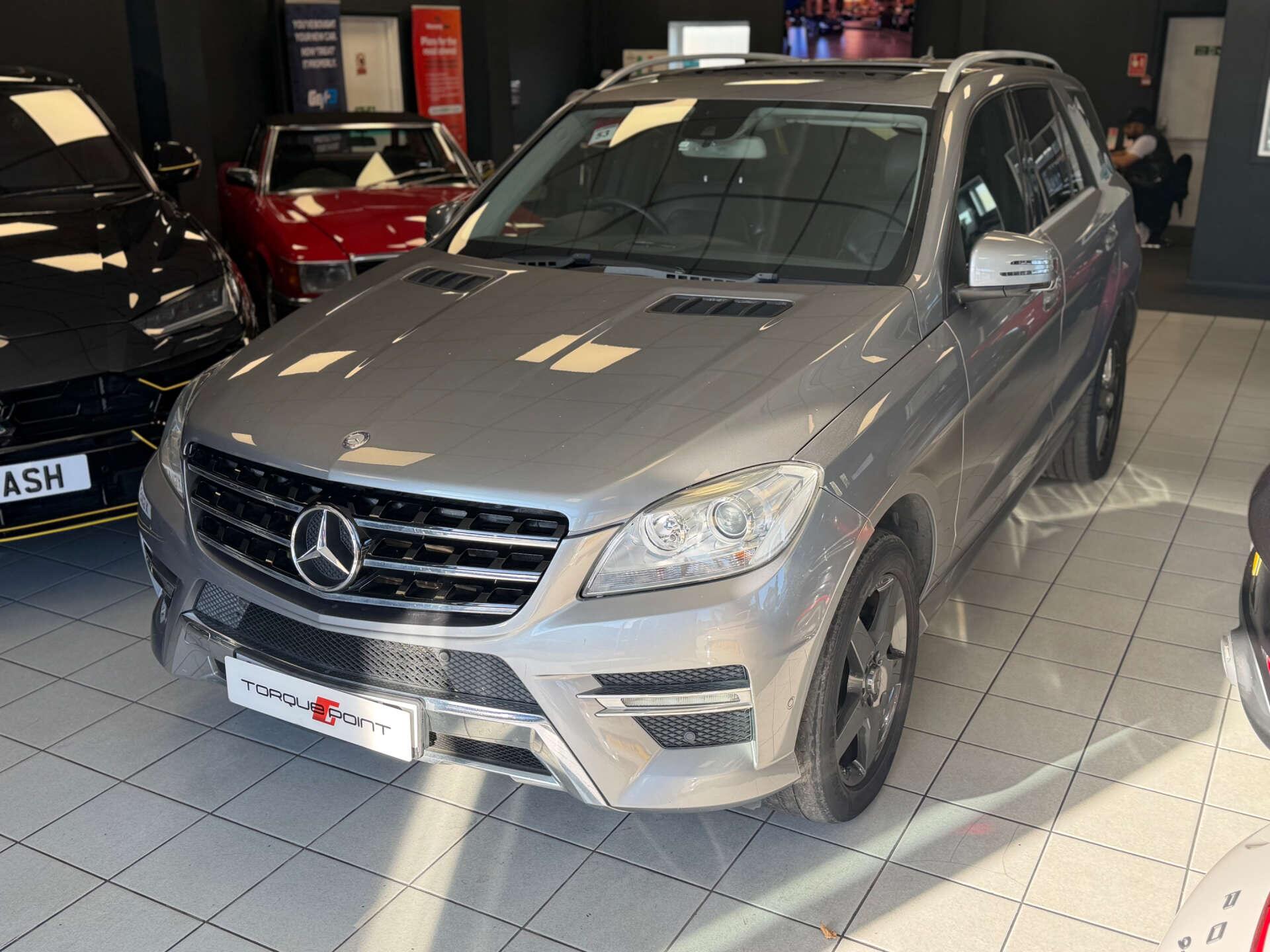Mercedes-Benz M-Class view 4