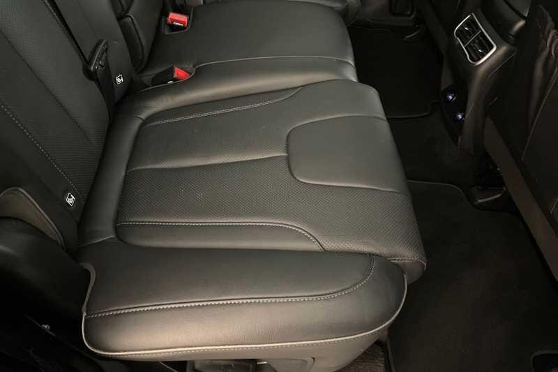 Hyundai Santa Fe view 34
