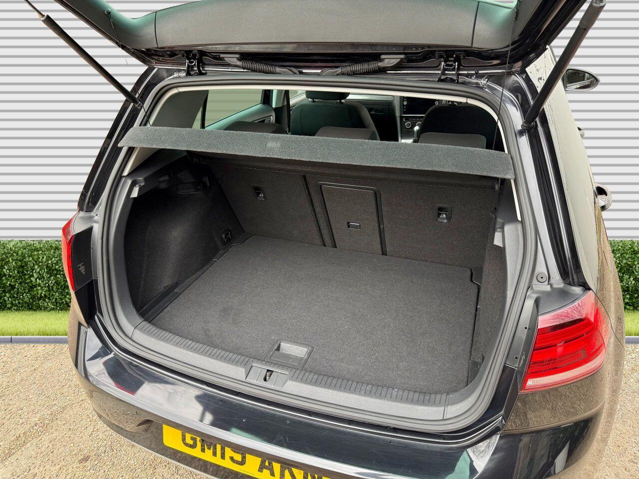 Volkswagen Golf view 30