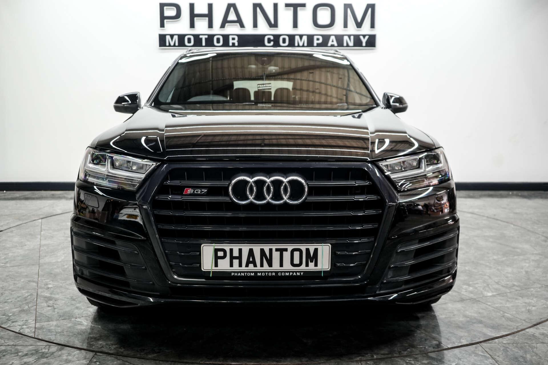 Audi SQ7 view 5