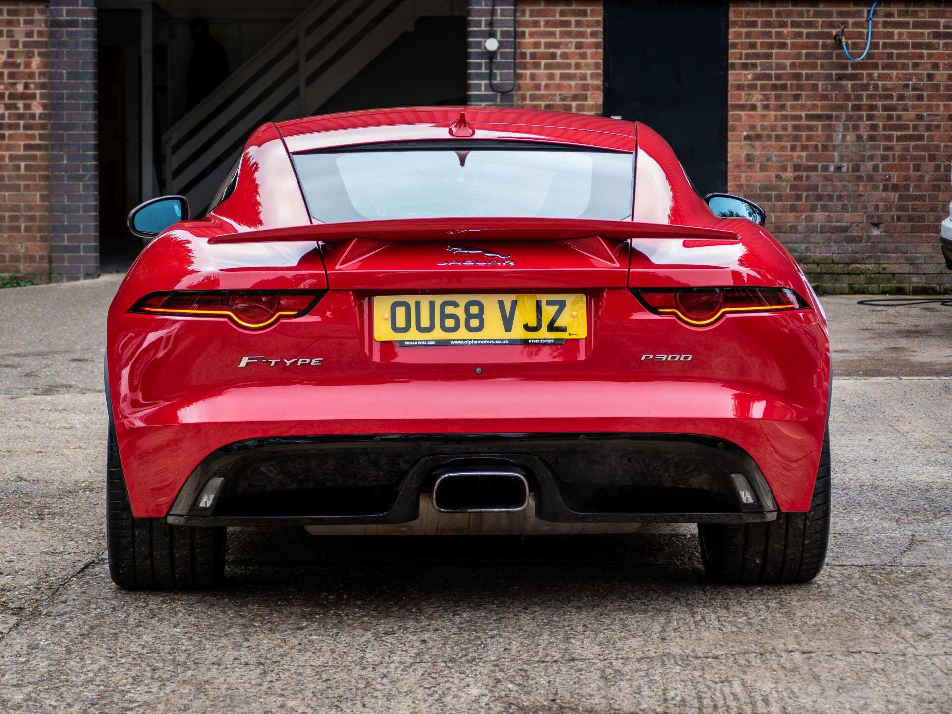 Jaguar F-Type view 15