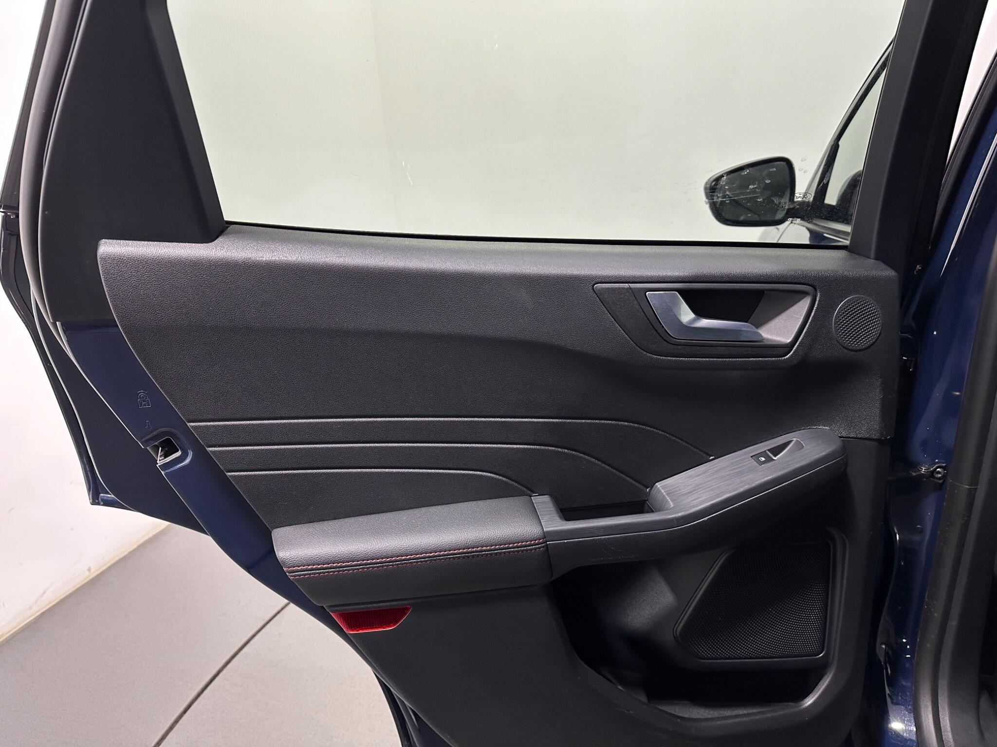 Ford Kuga view 39