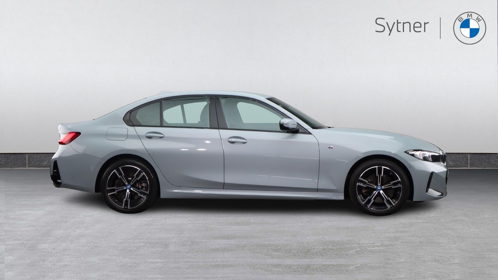 BMW 3 Series view 3