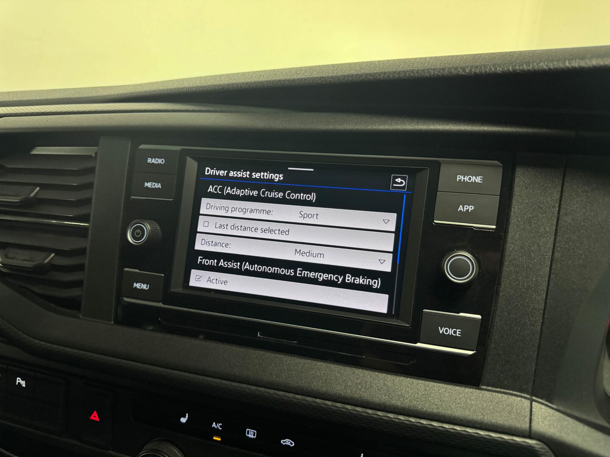 Volkswagen Transporter view 47