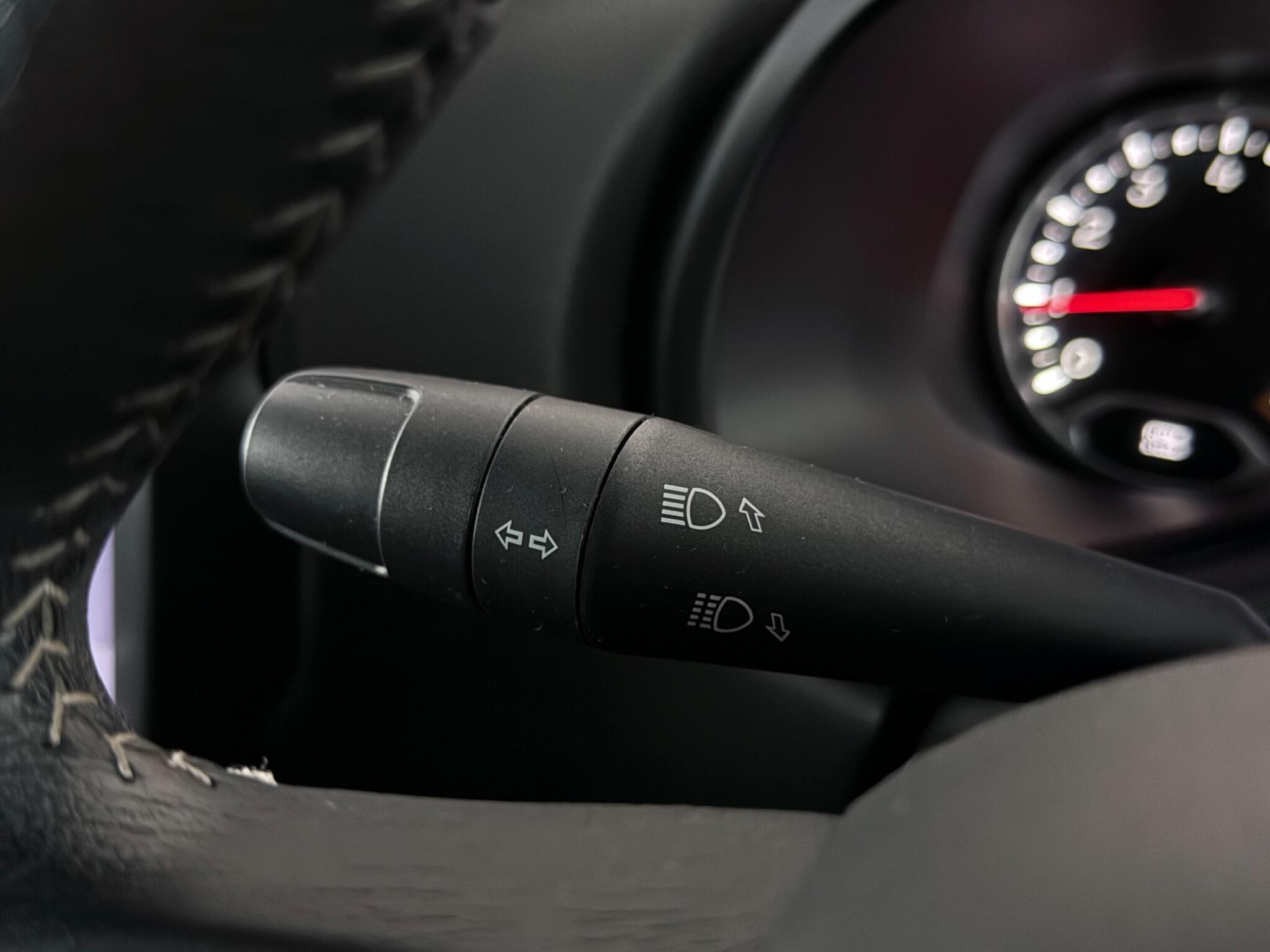 Jeep Renegade view 17