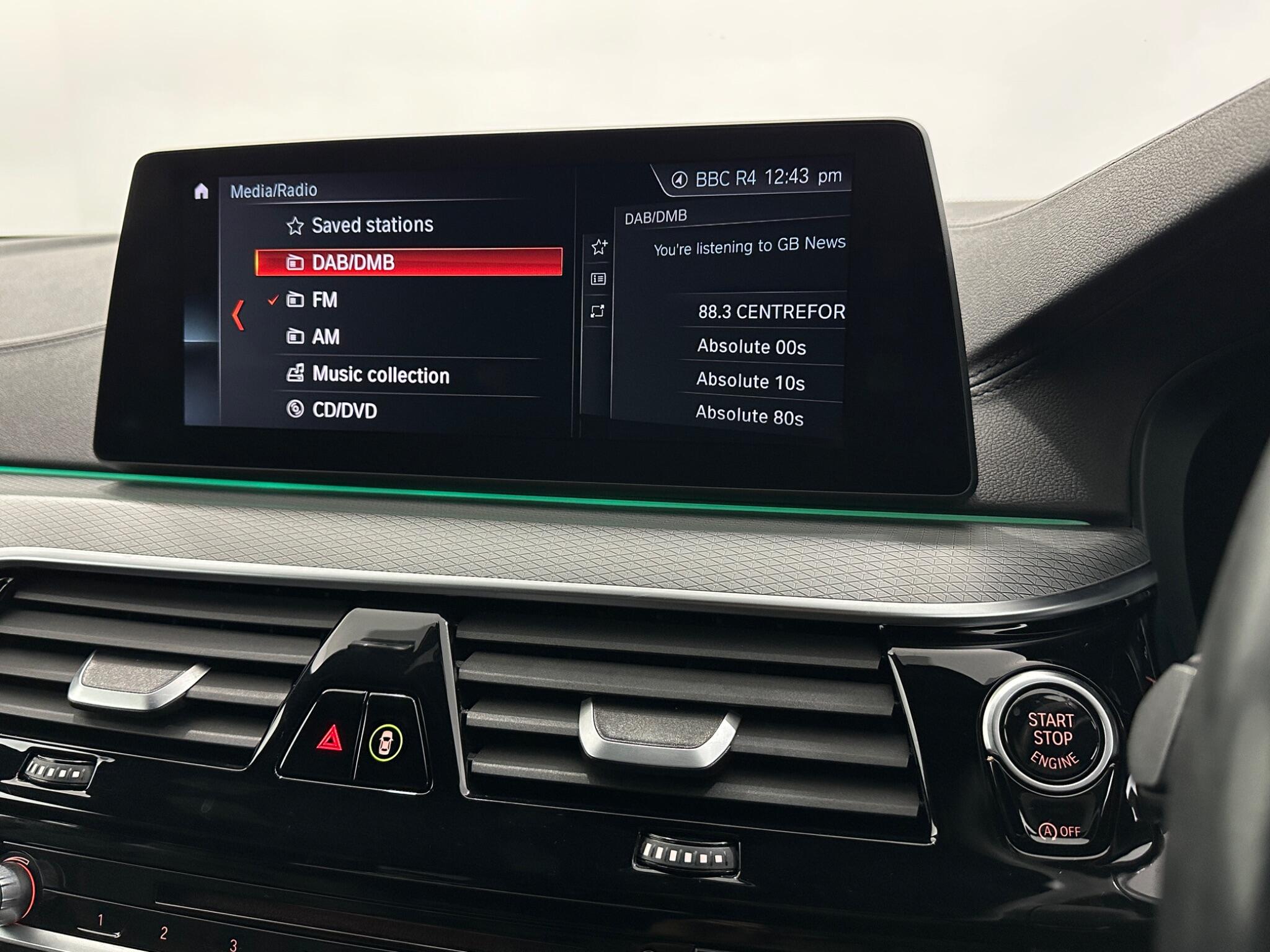 BMW 5 Series view 26