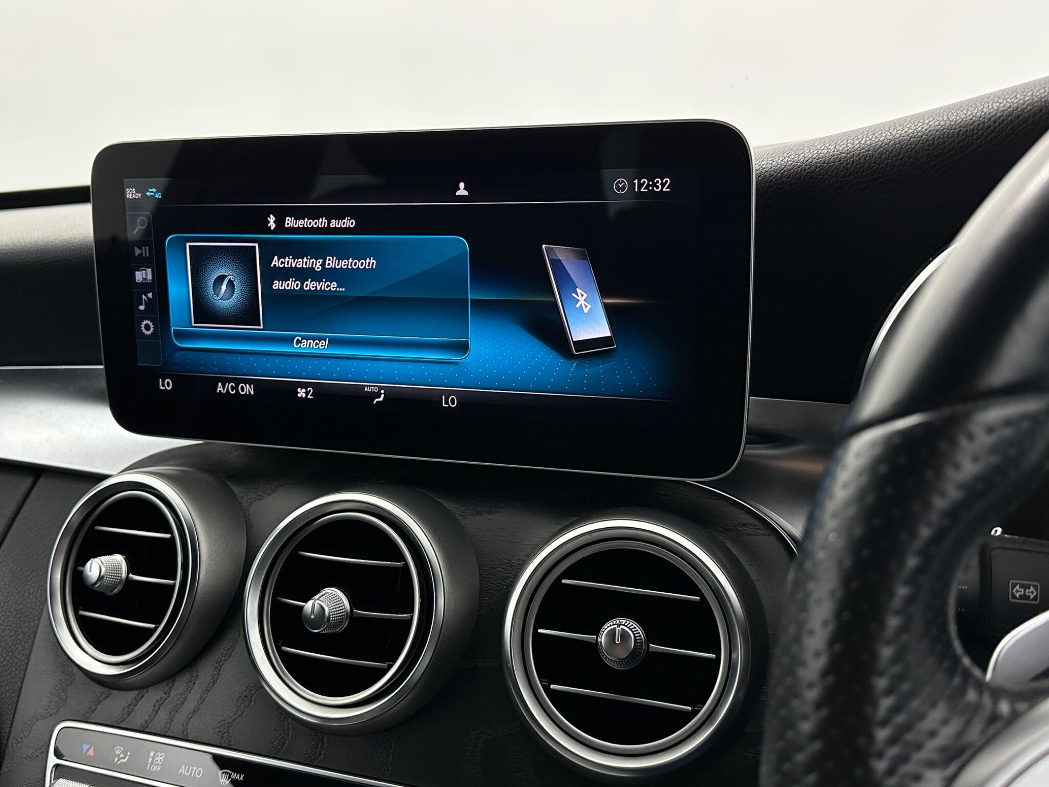 Mercedes-Benz C Class view 26