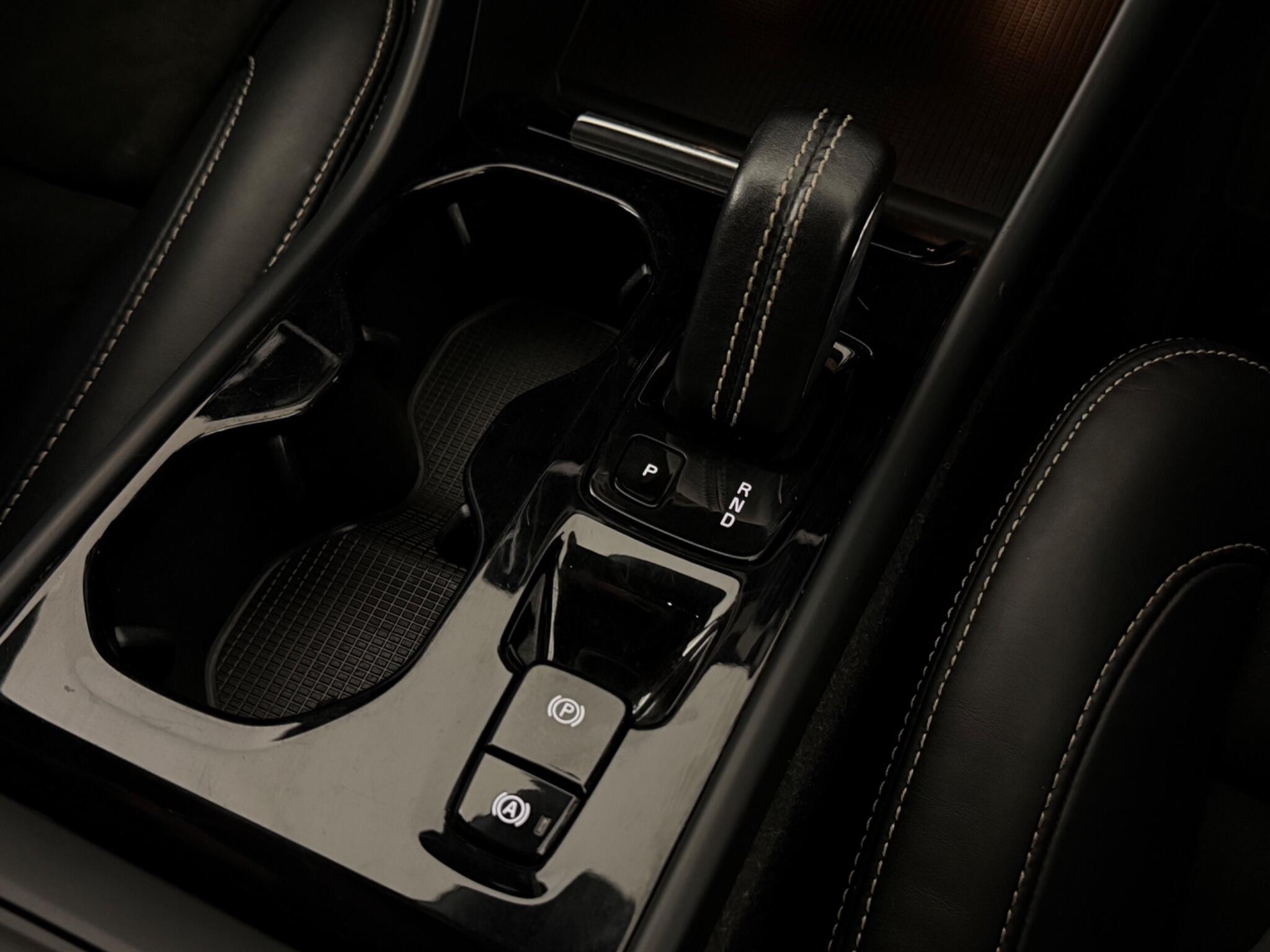 Volvo XC40 view 18