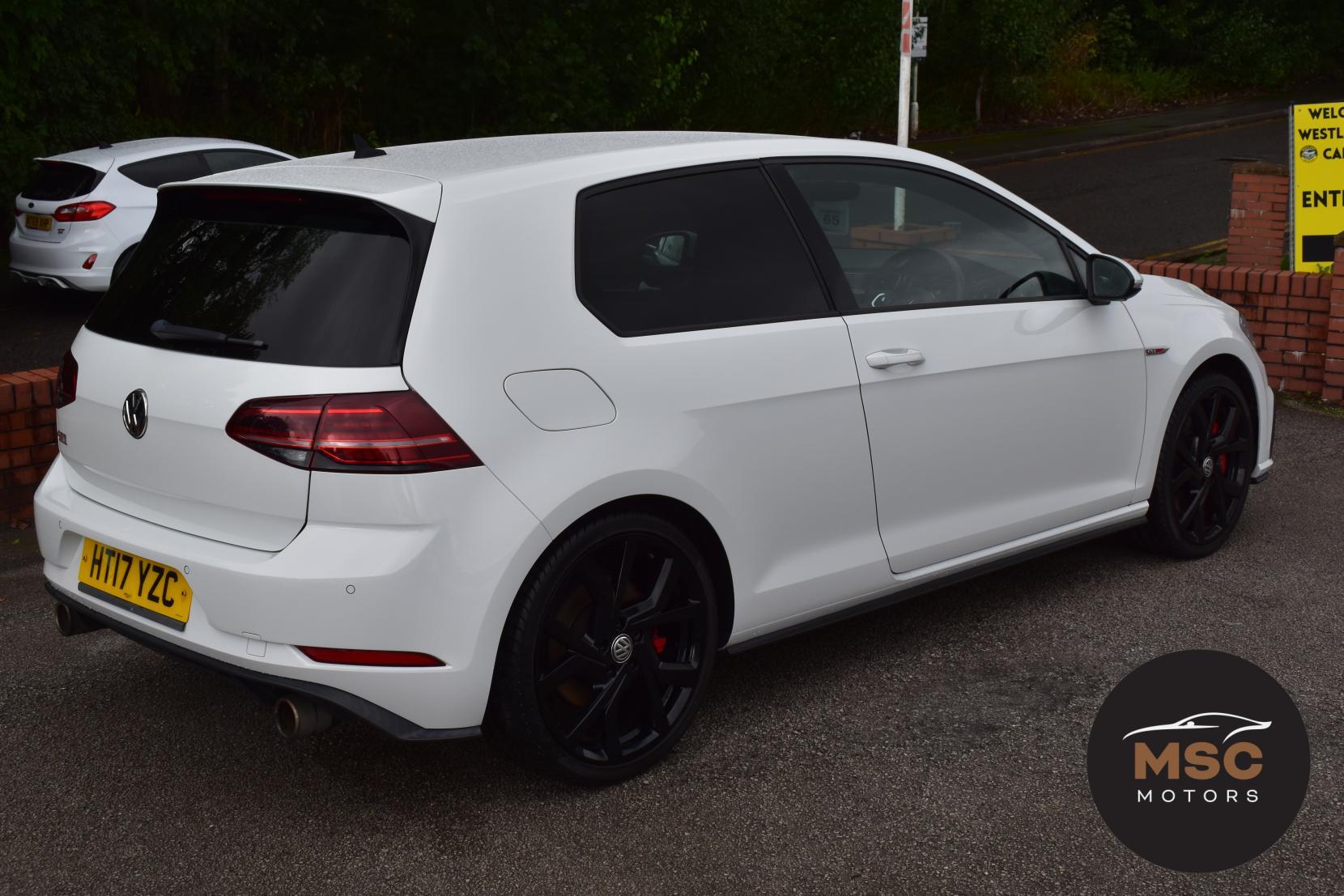 Volkswagen Golf view 19