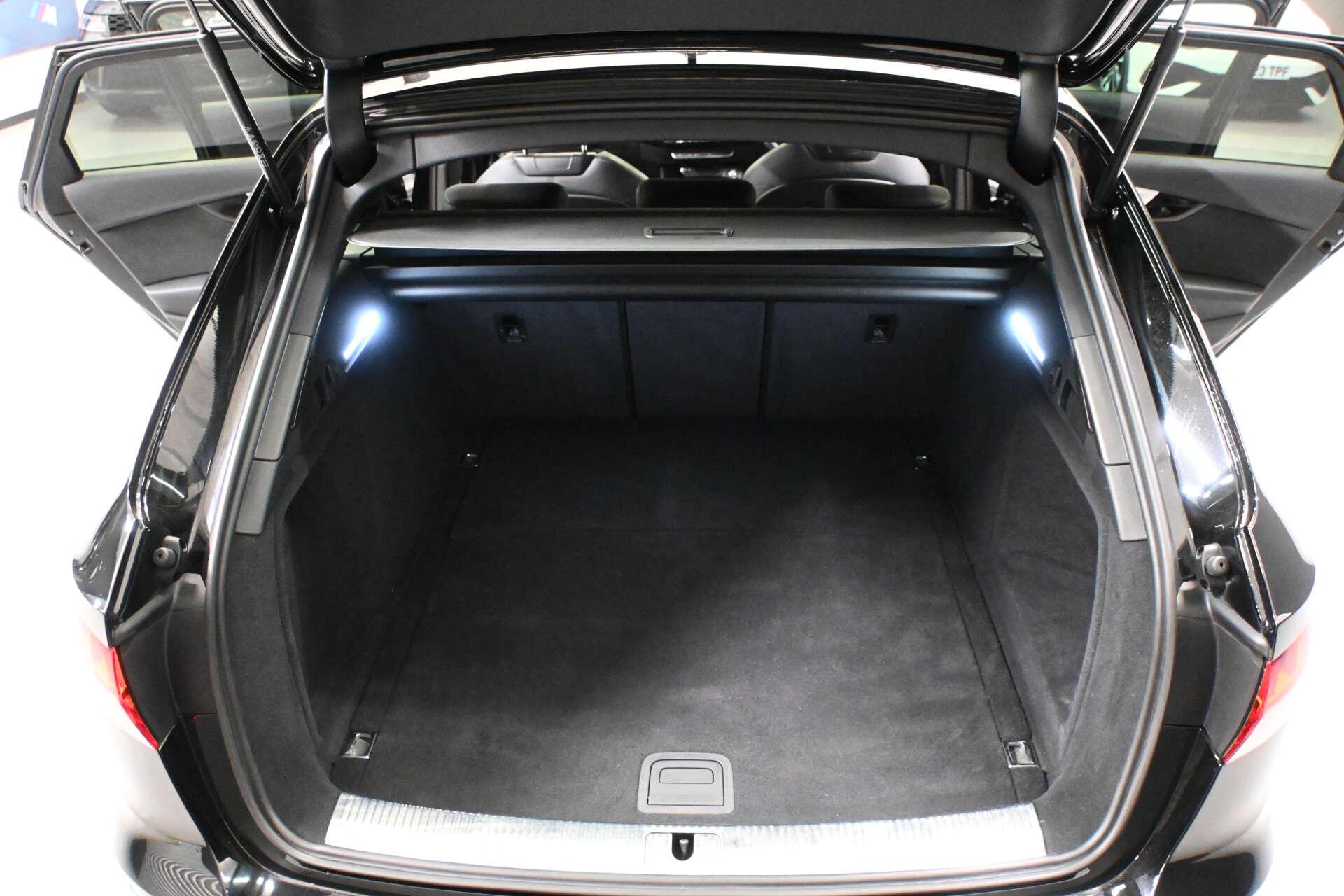 Audi A4 view 64