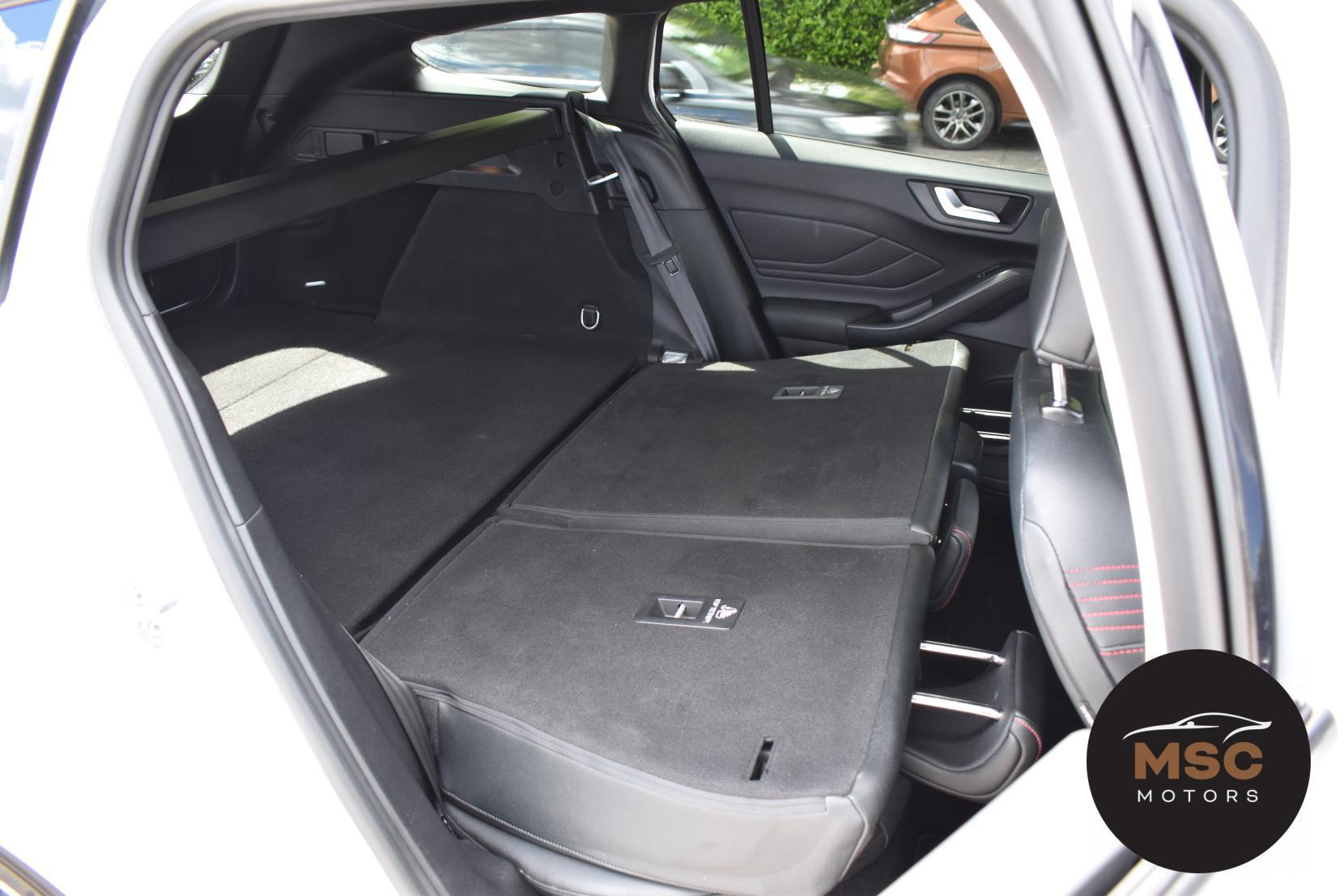 Ford Focus view 38