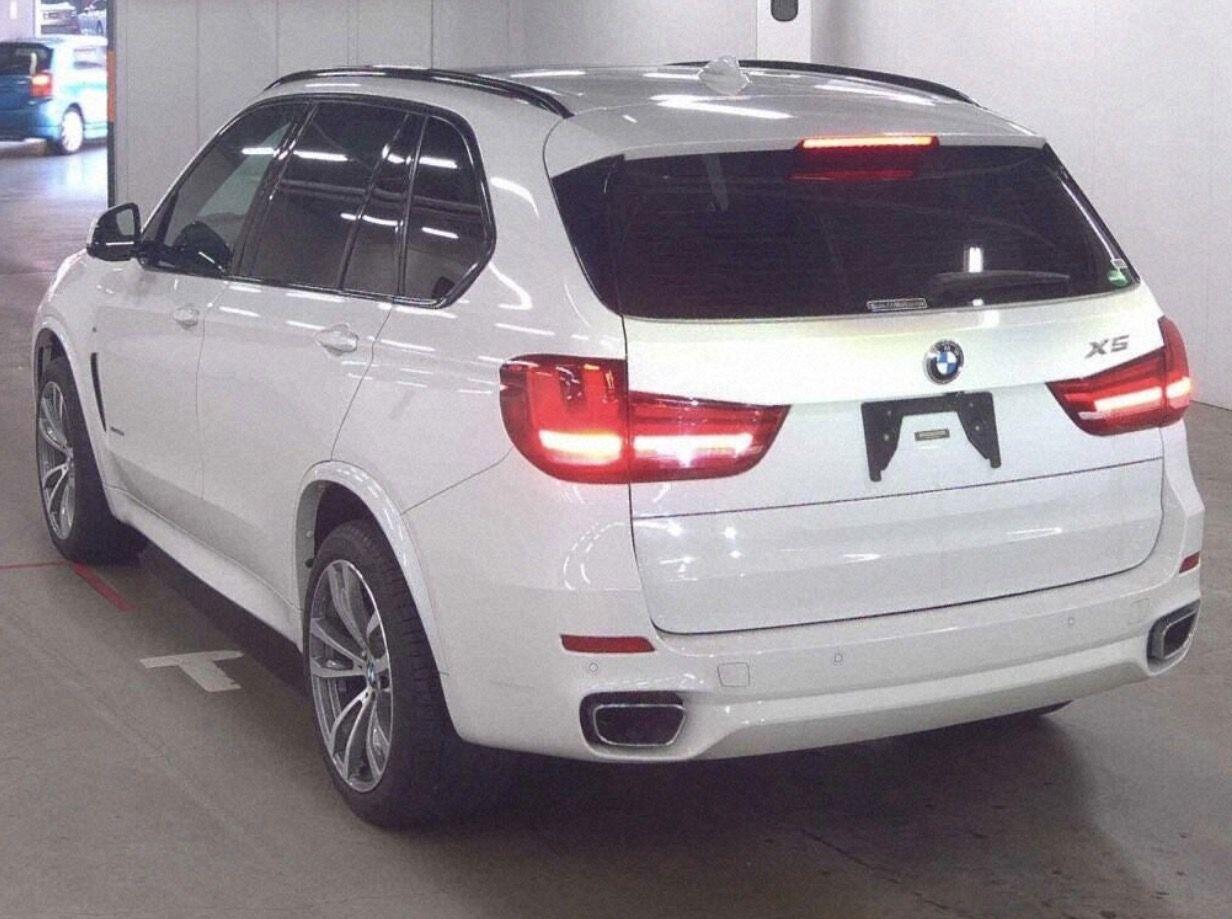 BMW X5 view 3