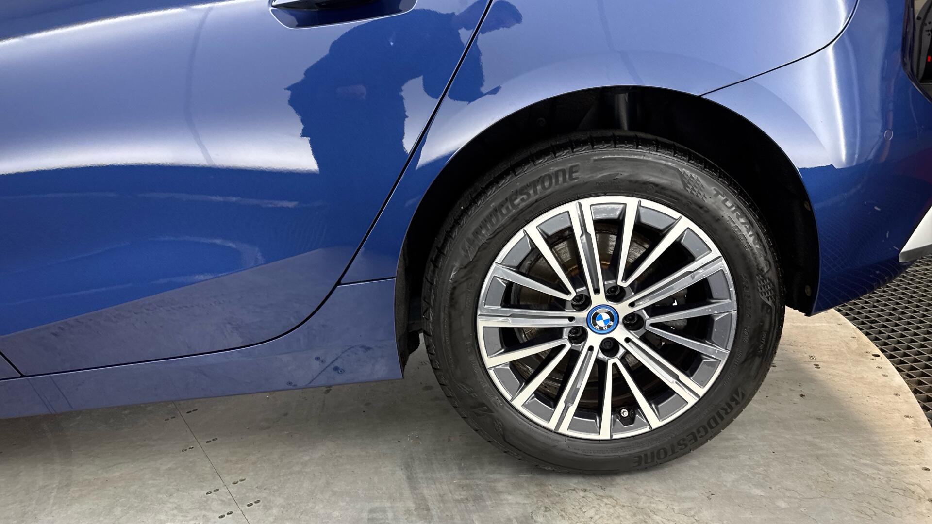 BMW 2 Series Active Tourer view 22