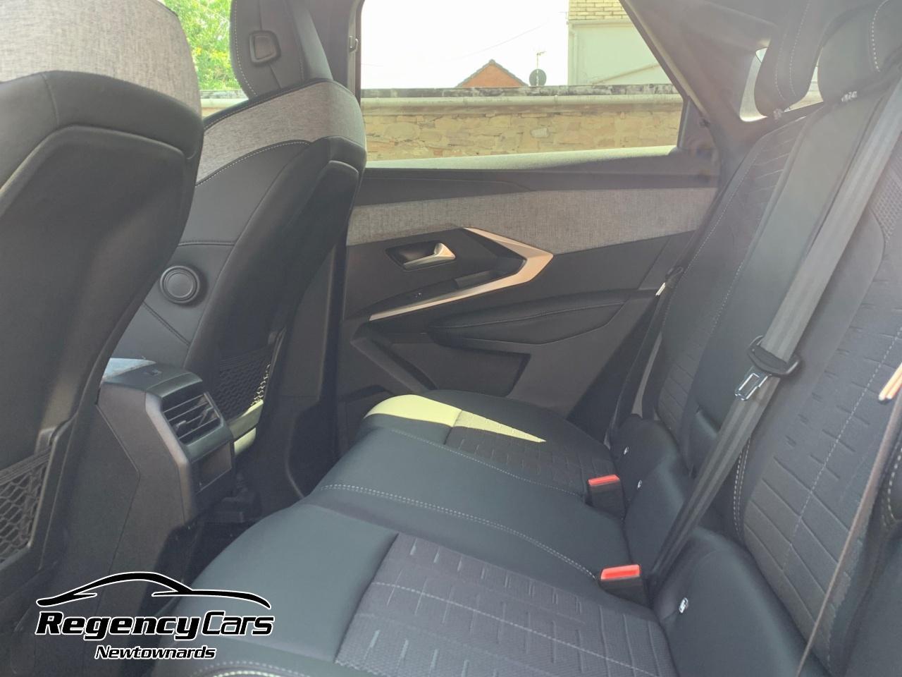Peugeot 3008 view 15
