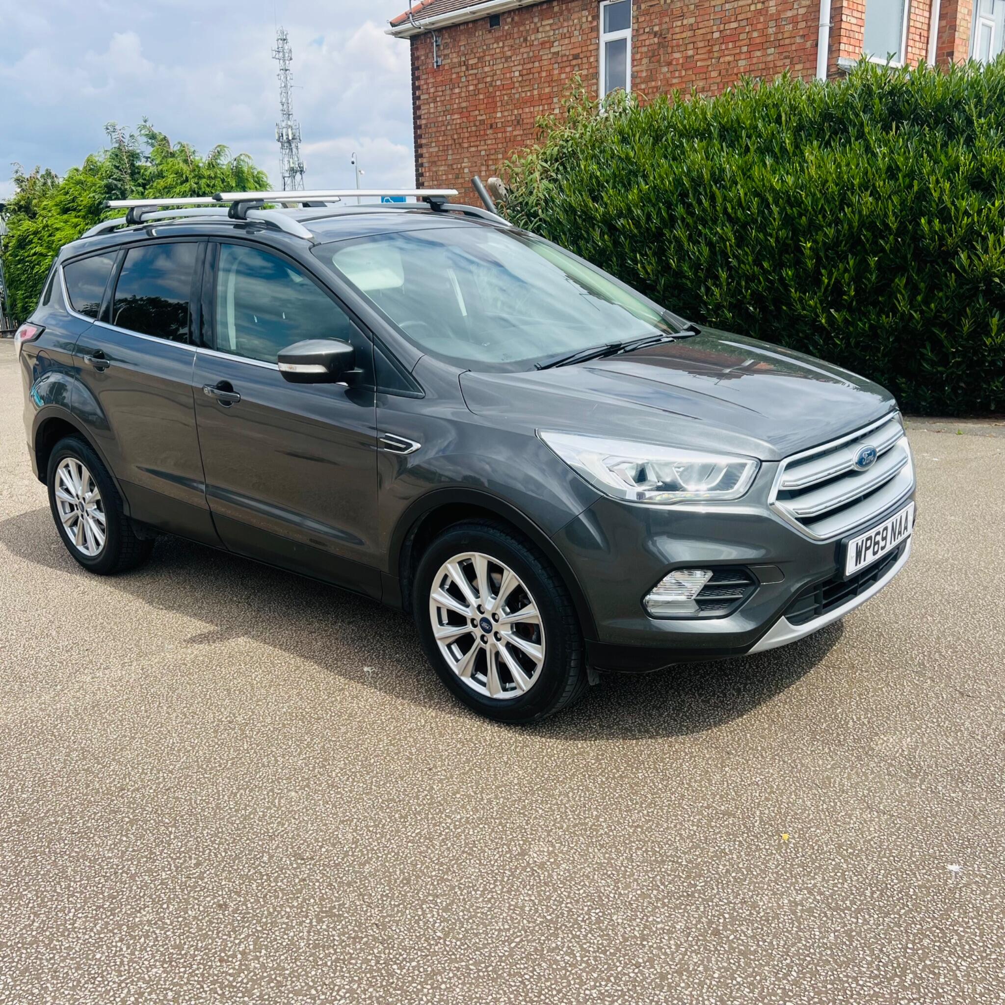 Ford Kuga view 4