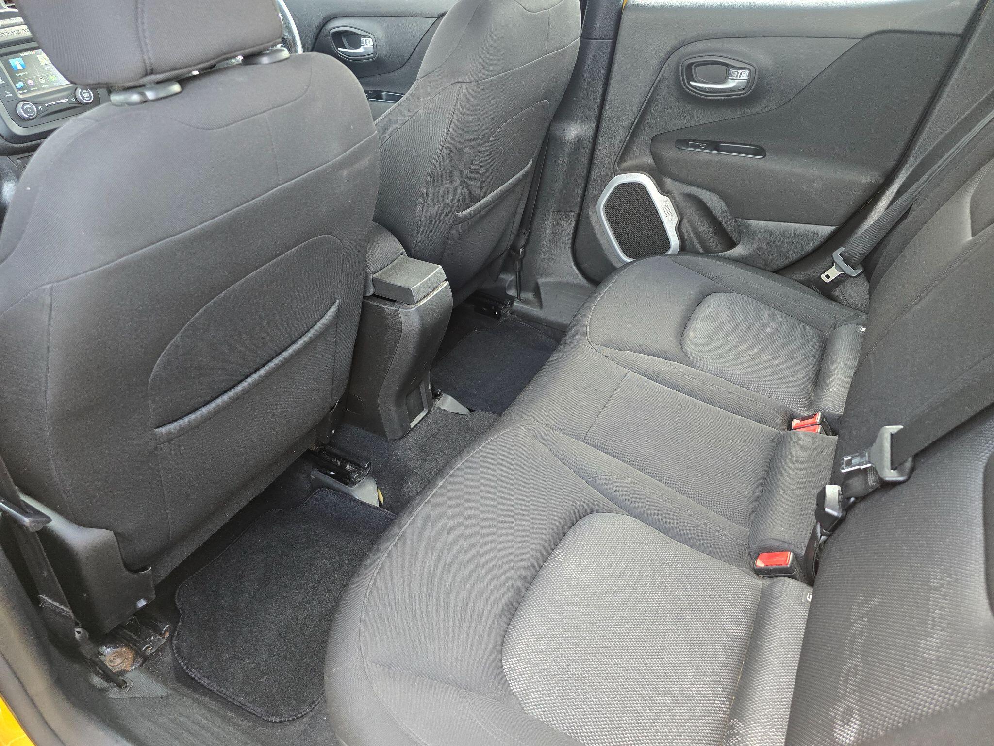 Jeep Renegade view 12