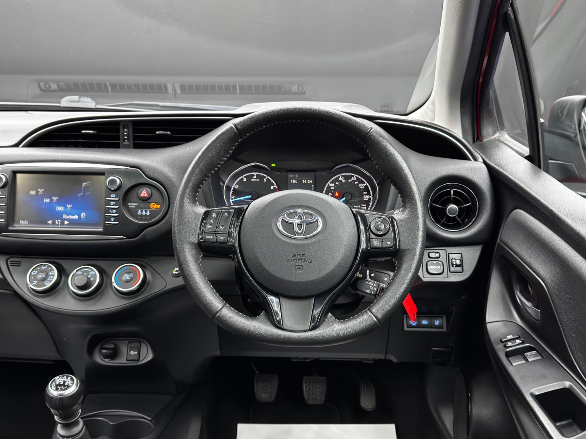 Toyota Yaris view 18