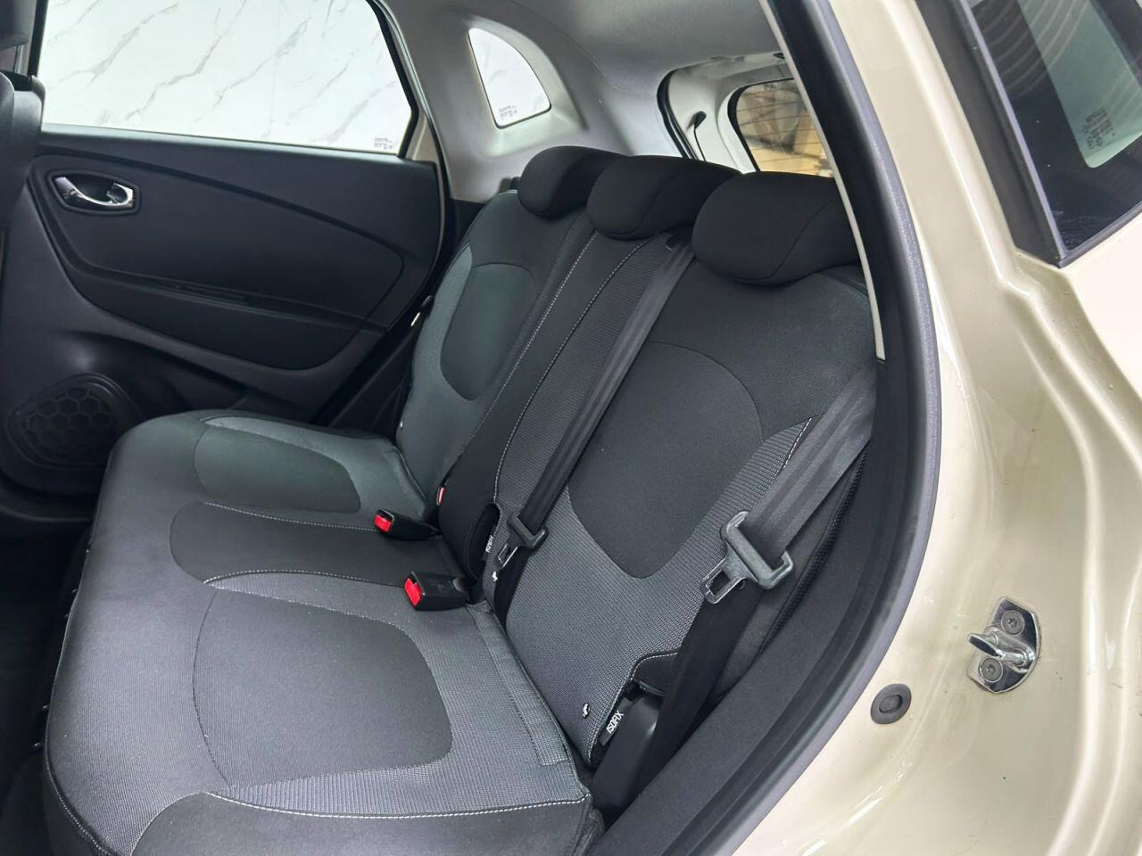 Renault Captur view 23