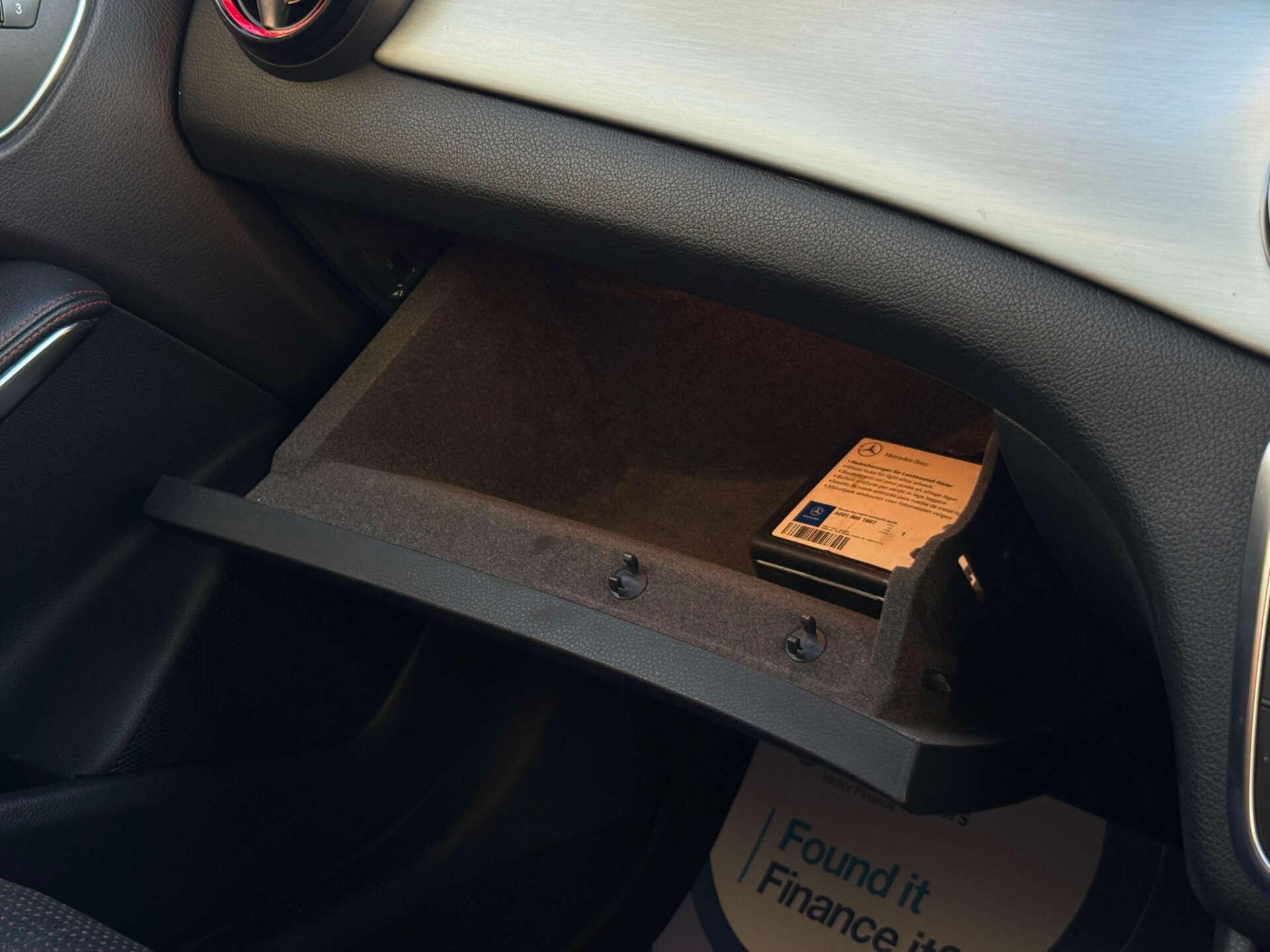 Mercedes-Benz Cla view 63