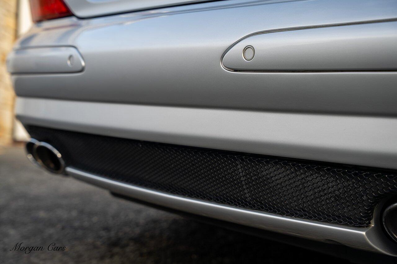 Mercedes-Benz SL view 20