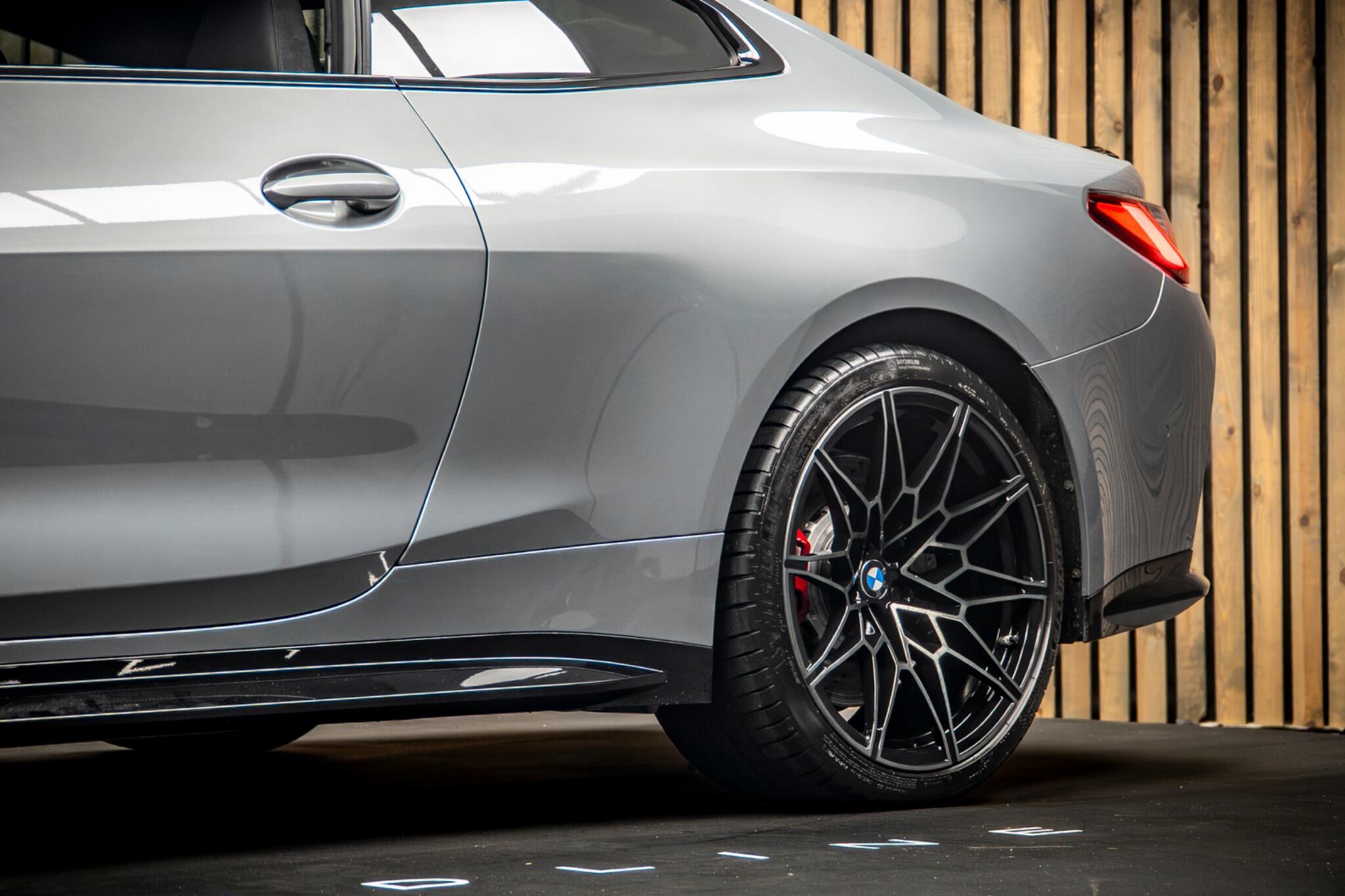 BMW M4 view 16