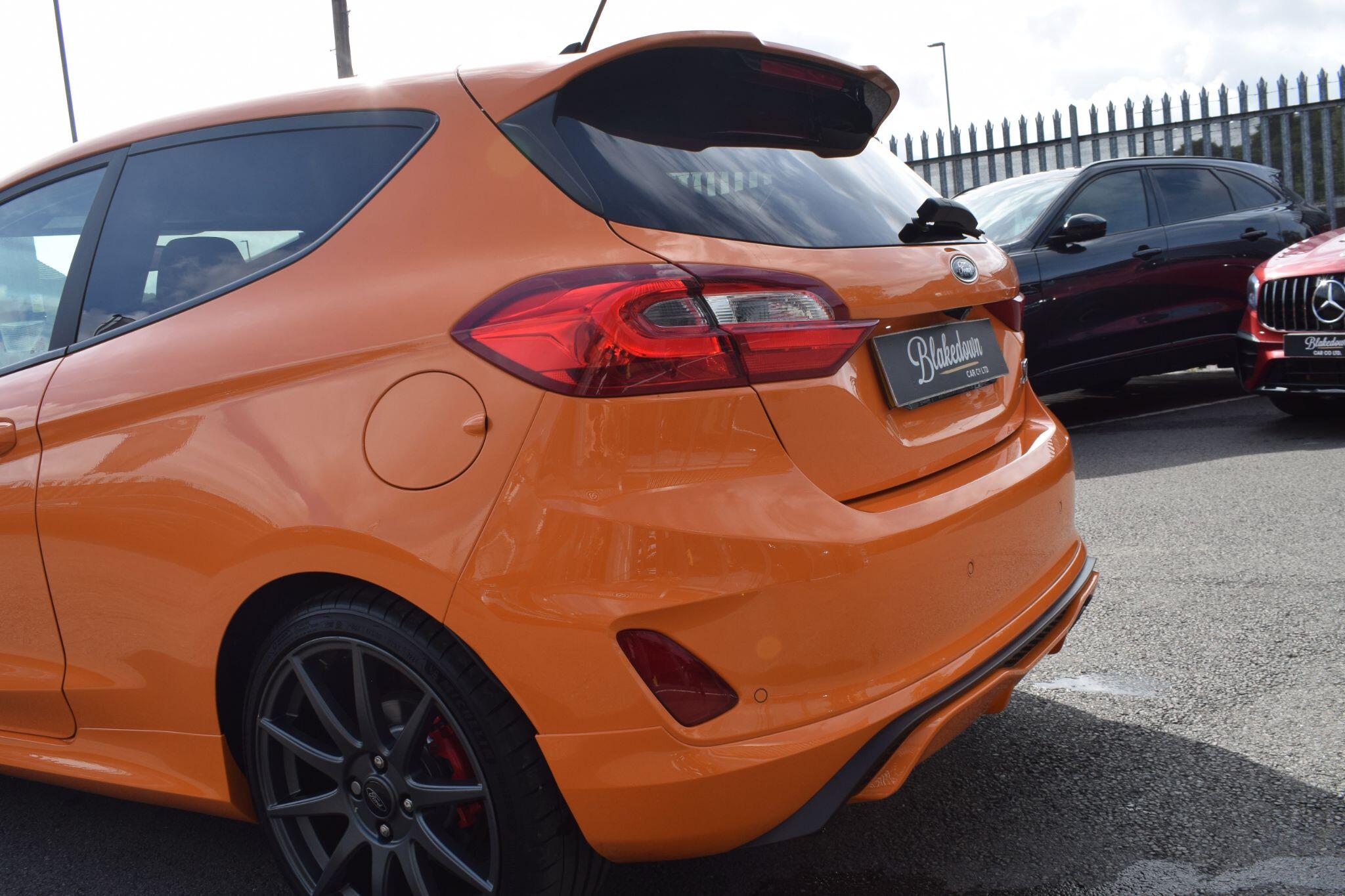 Ford Fiesta view 49