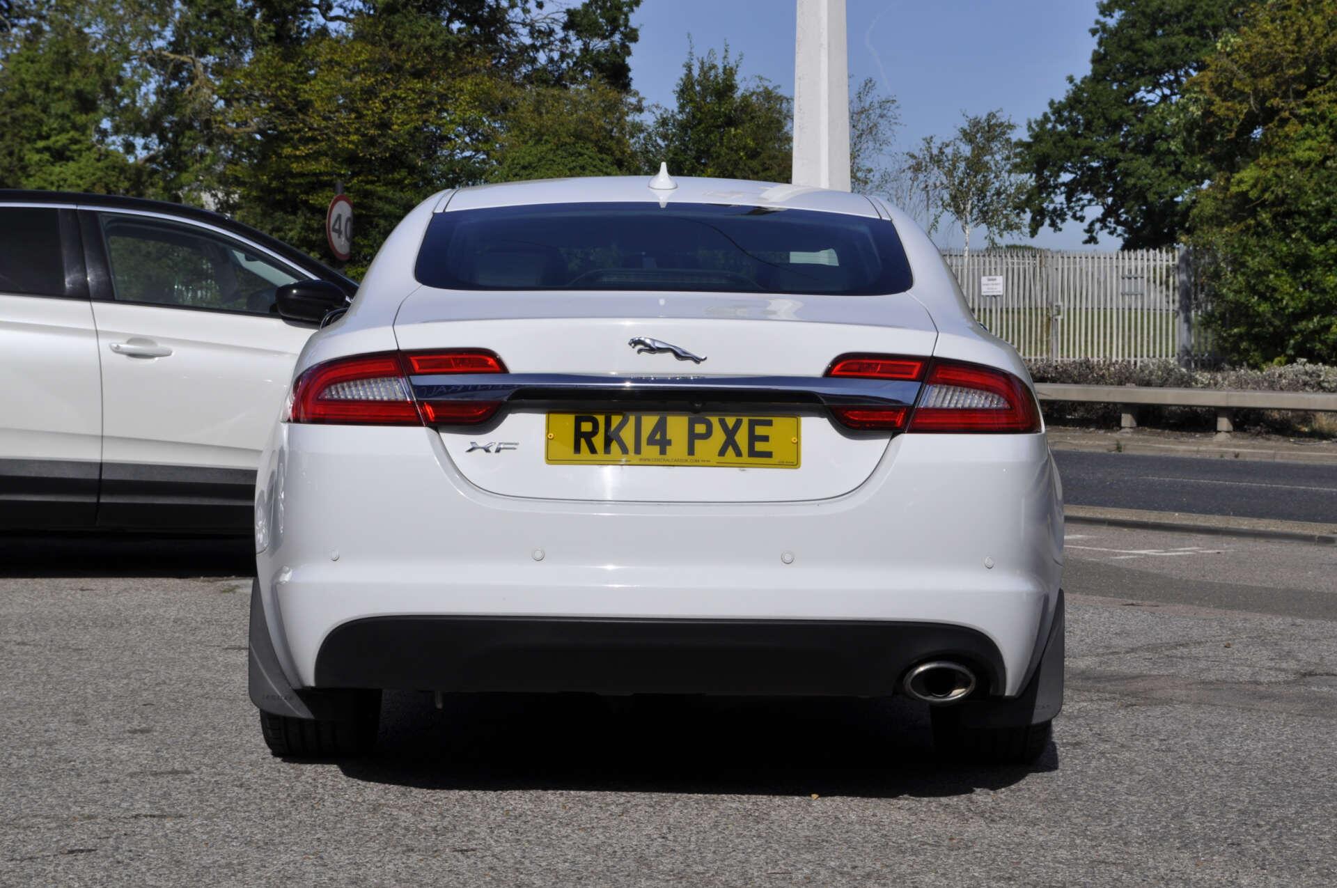 Jaguar XF view 2