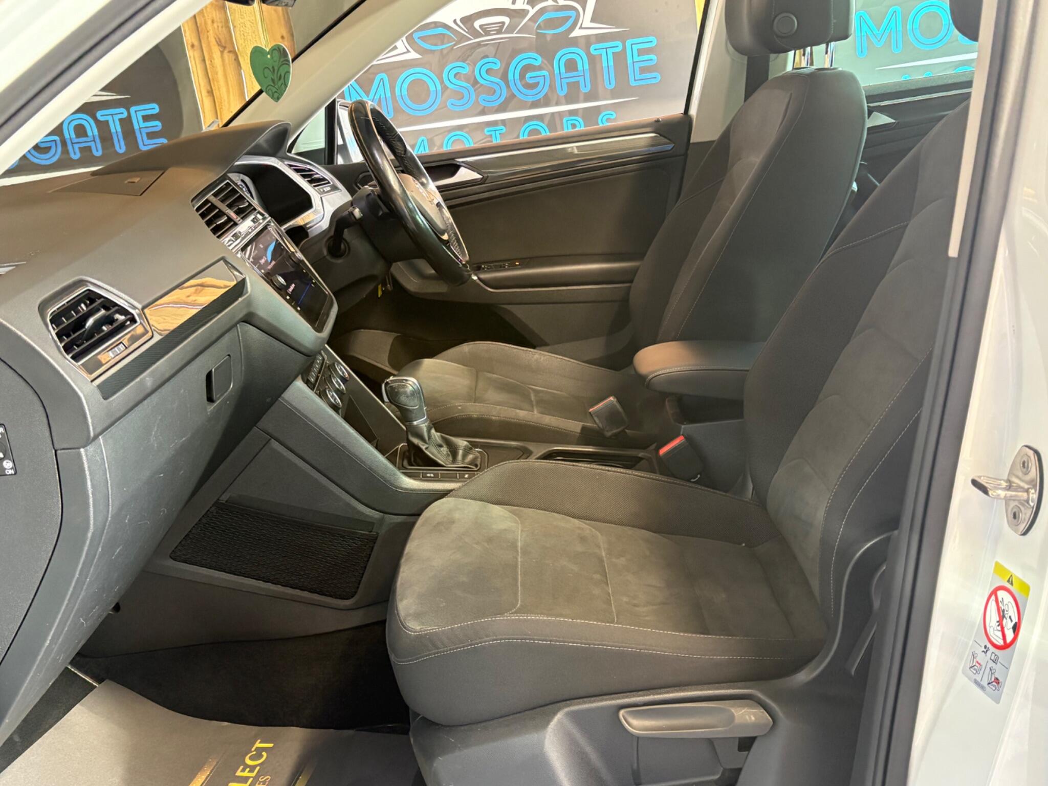 Volkswagen Tiguan view 27