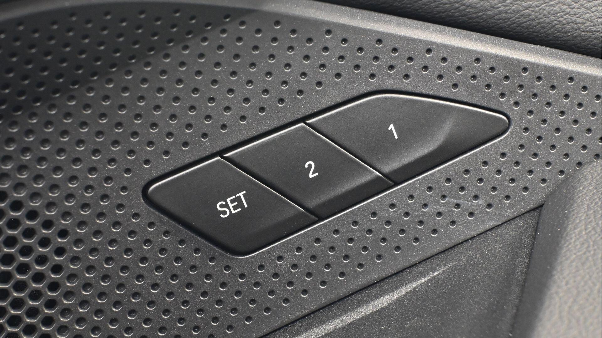 BMW i4 view 29