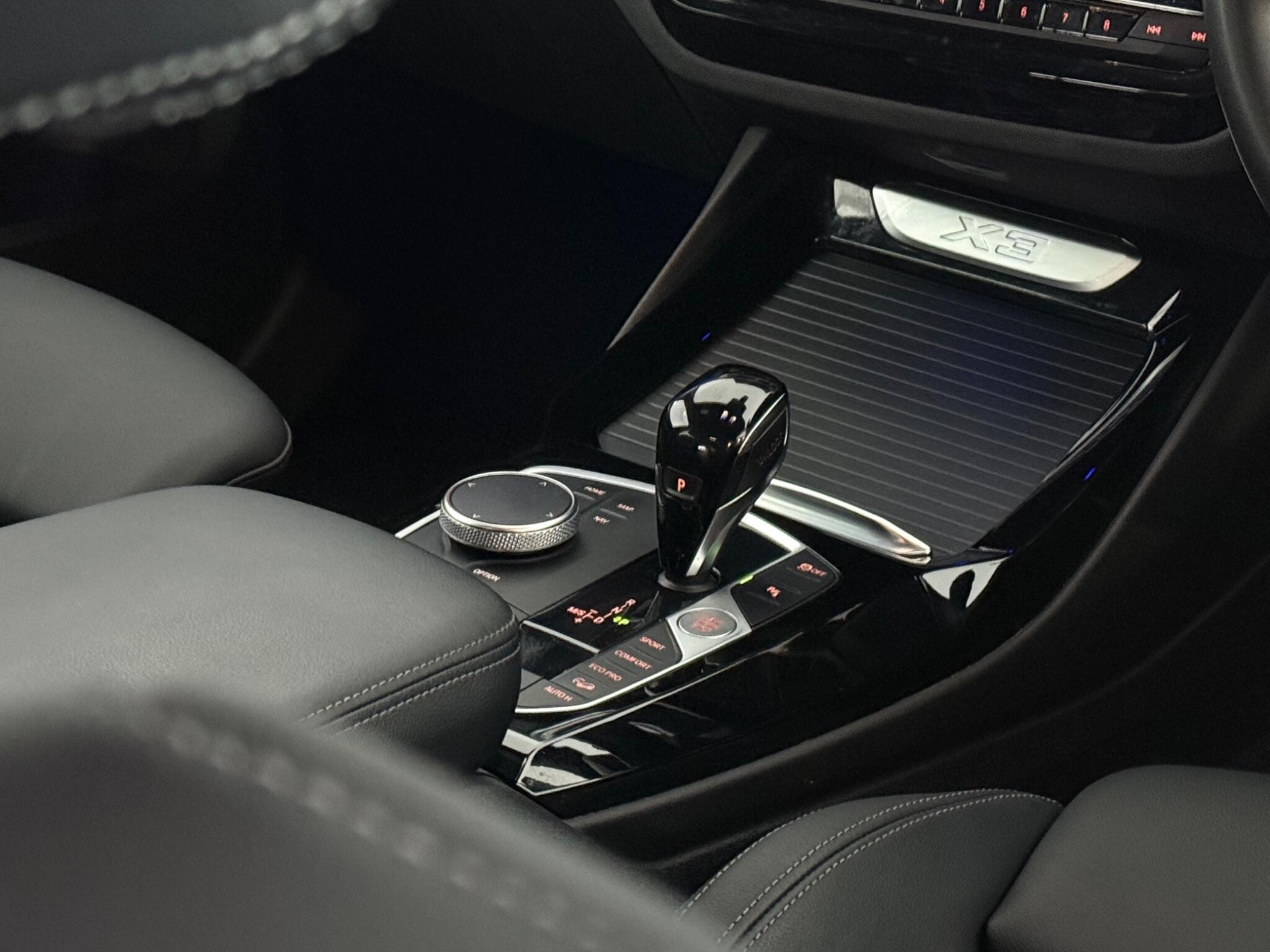 BMW X3 view 20