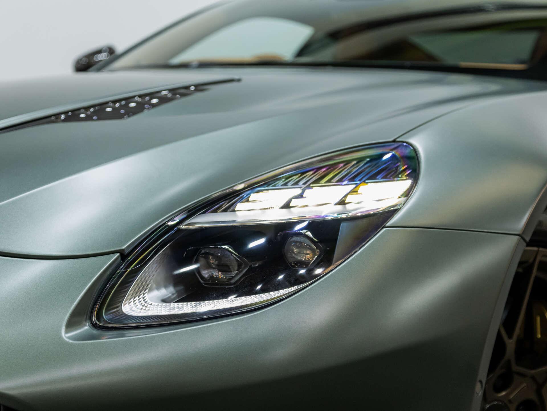 Aston Martin Vanquish view 85