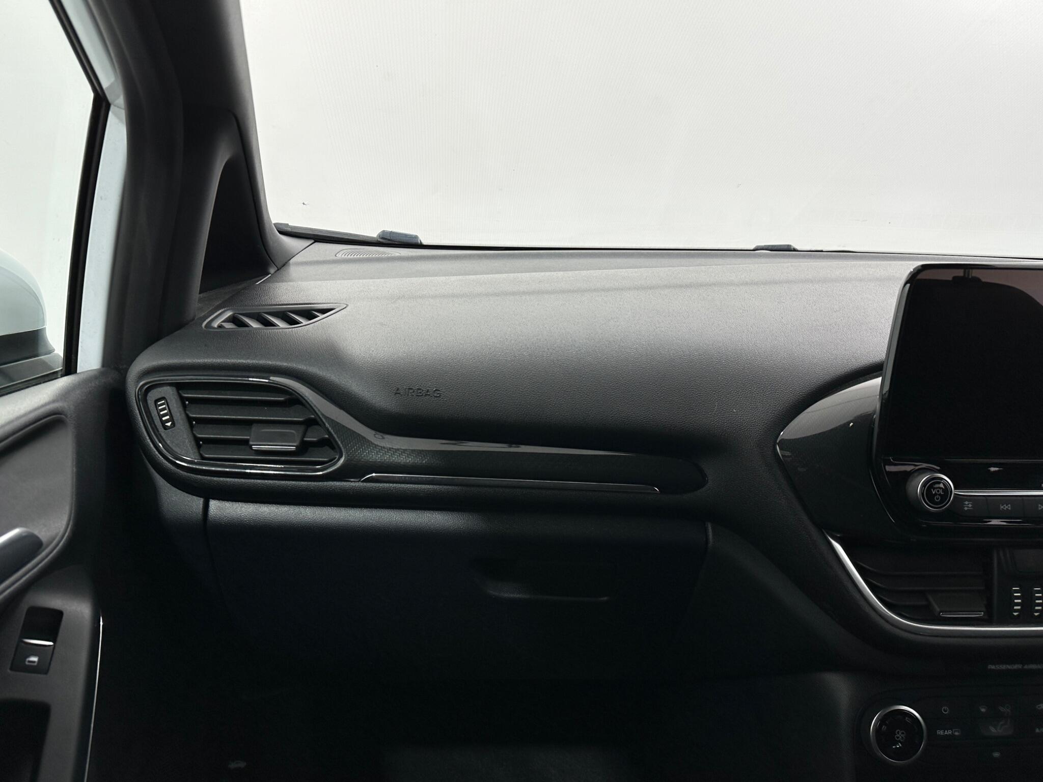 Ford Fiesta view 28