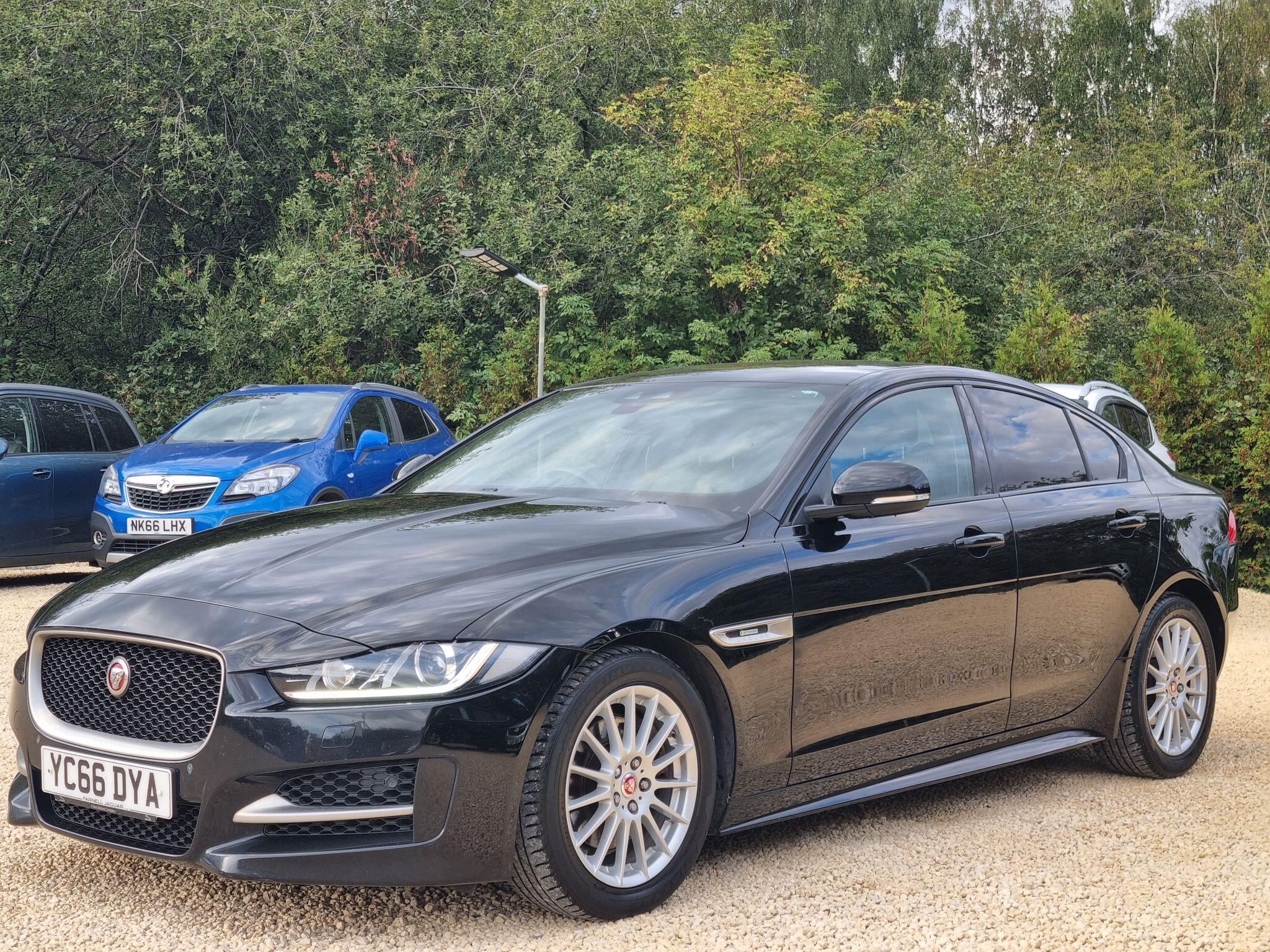 Jaguar Xe view 25
