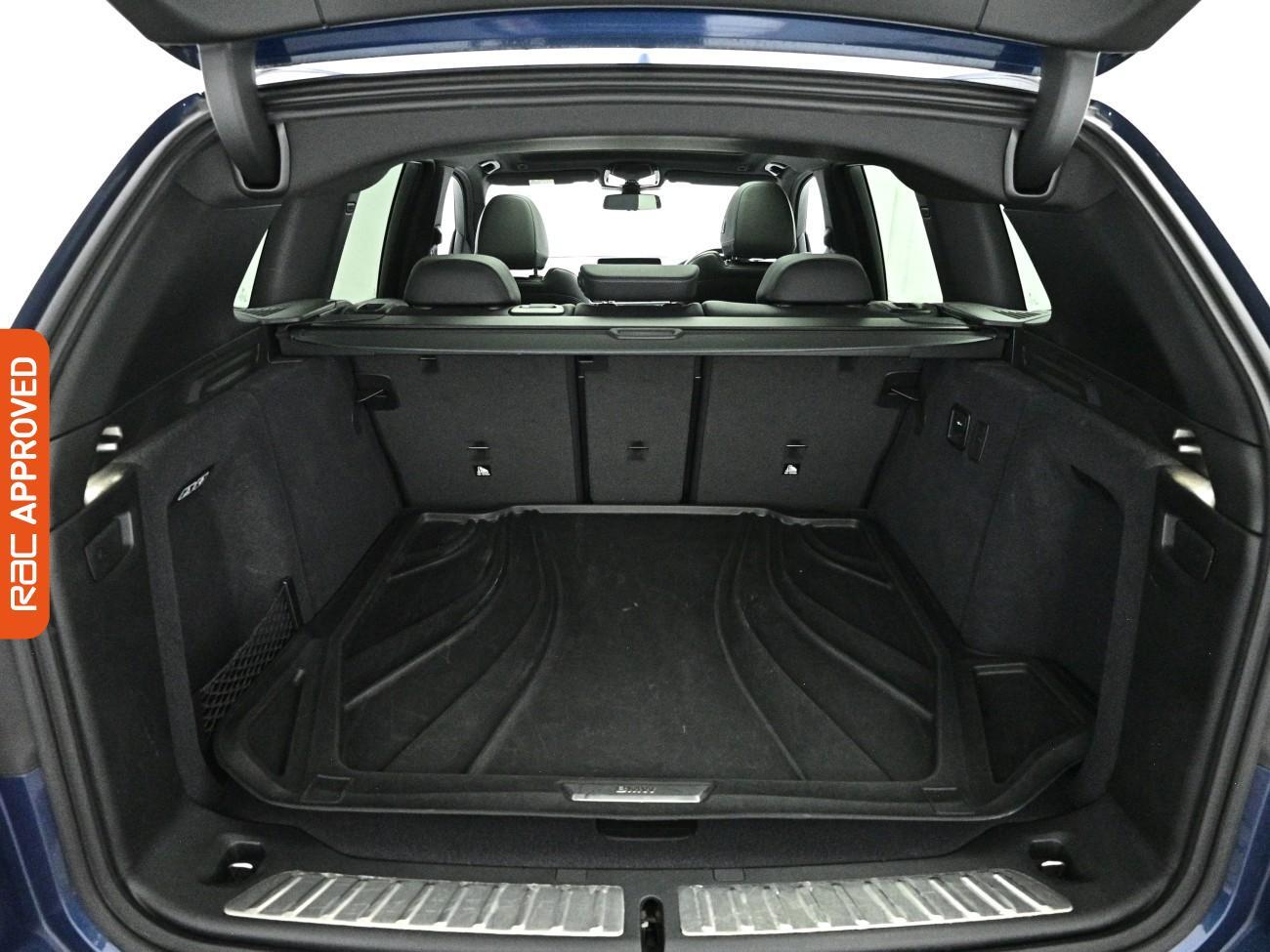 BMW Ix3 view 14