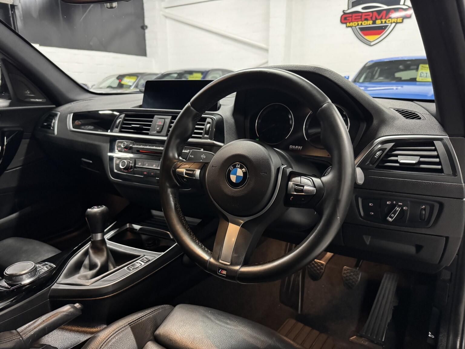 BMW 1 Series view 18