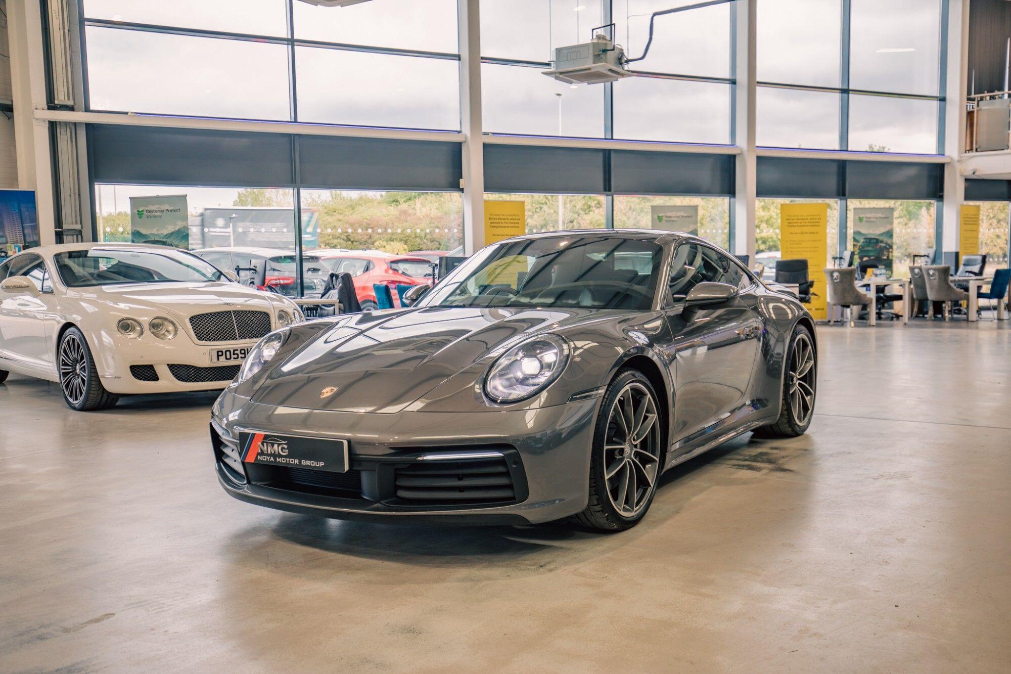 Porsche 911 view 43