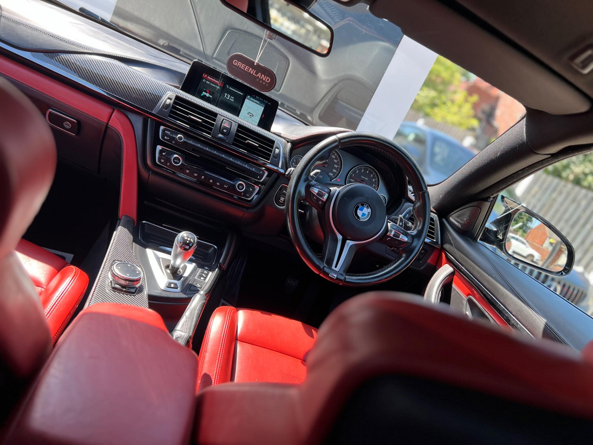 BMW M4 view 36