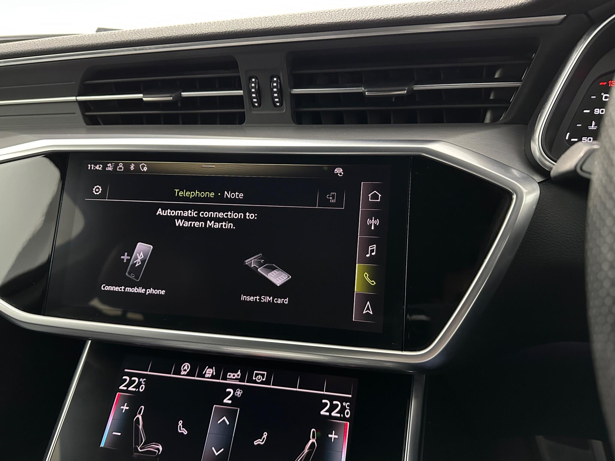 Audi A6 view 26