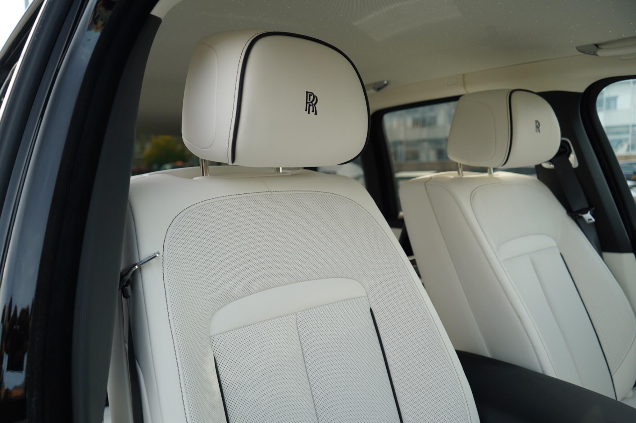 Rolls-Royce Cullinan view 3