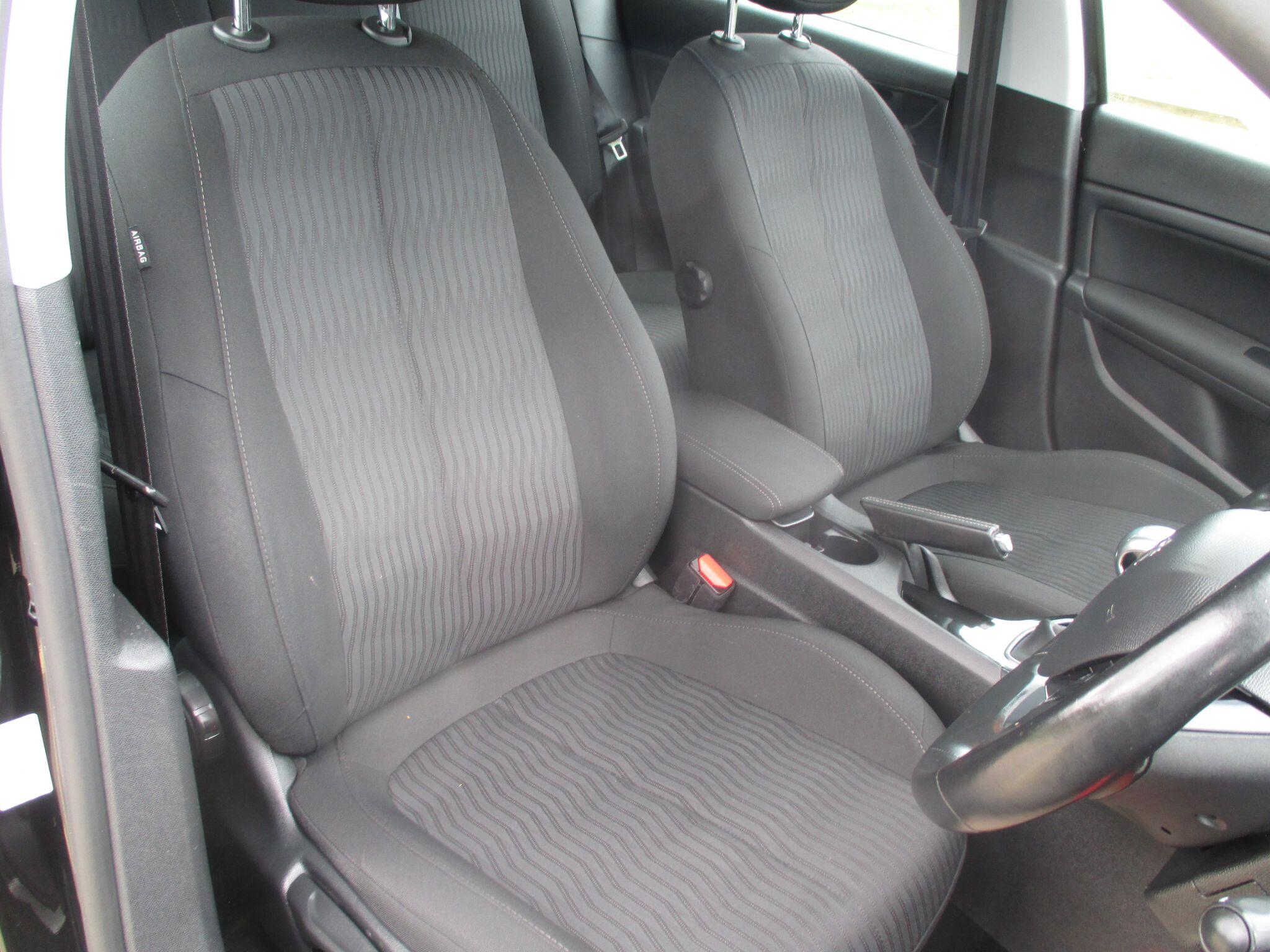 Peugeot 308 view 19