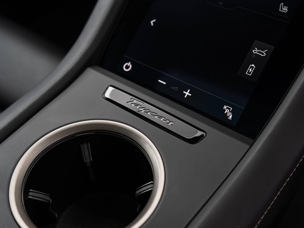 Porsche Taycan view 34