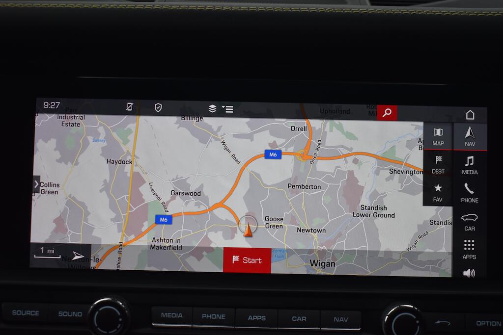 Porsche Macan view 84