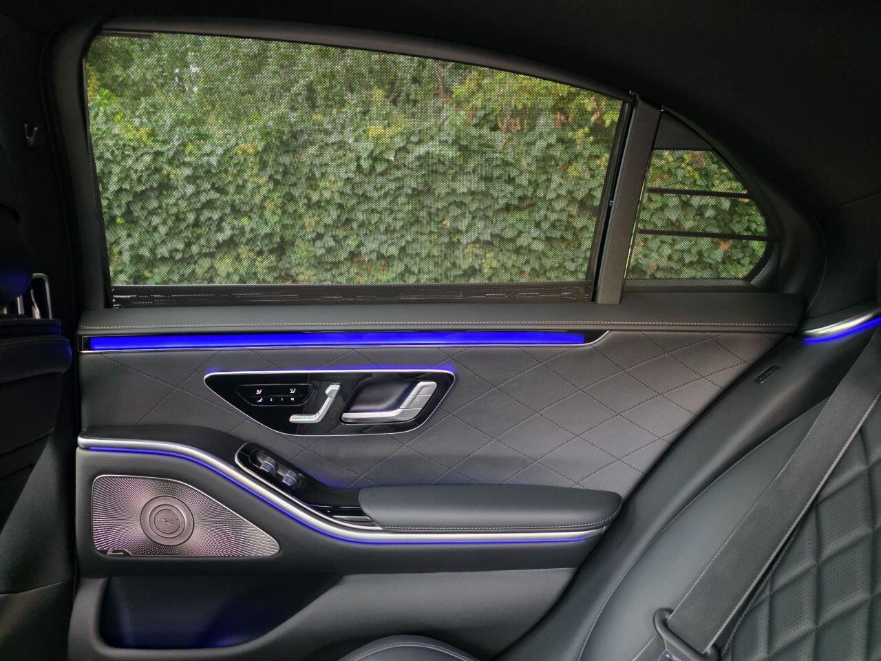 Mercedes-Benz S-Class view 36