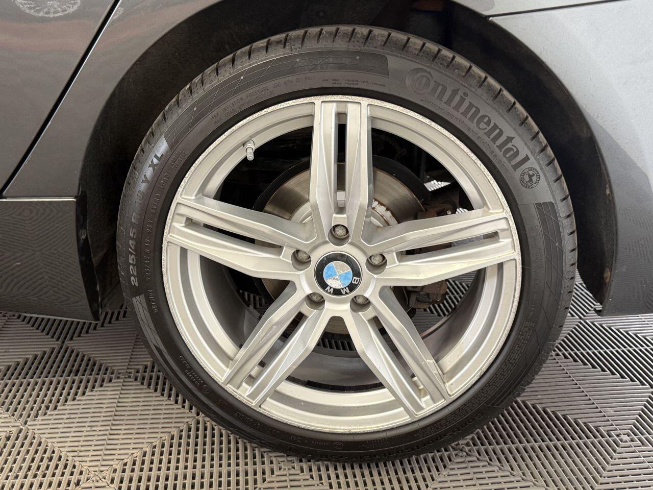 BMW 2 Series Gran Tourer view 21