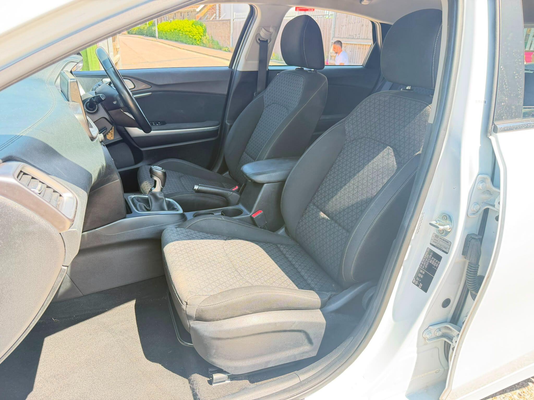 Kia Ceed view 31
